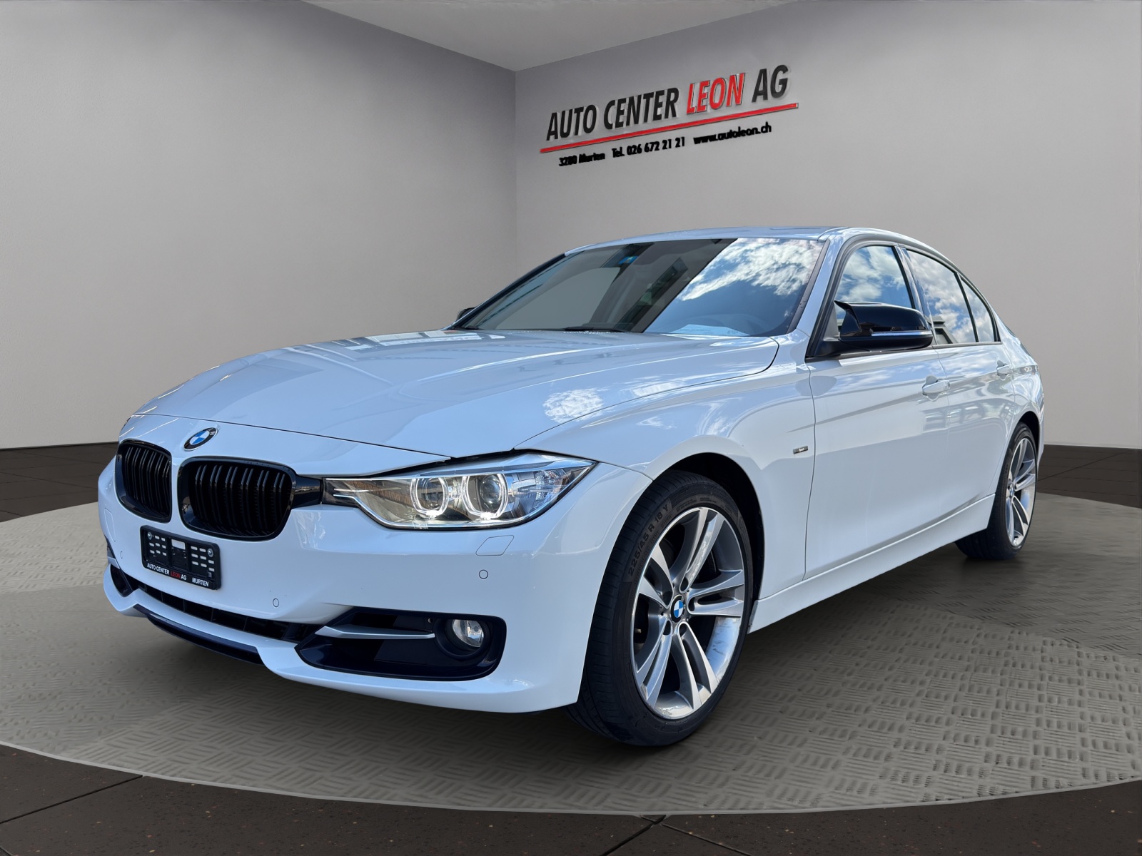 BMW 328i Sport Line Steptronic-image-1
