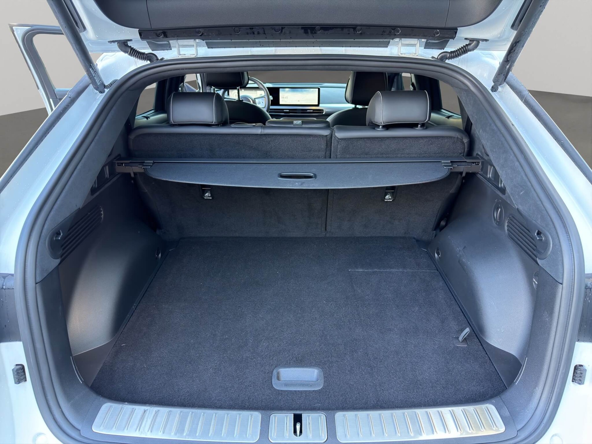 GENESIS GV60 Single Motor Premium-image-11