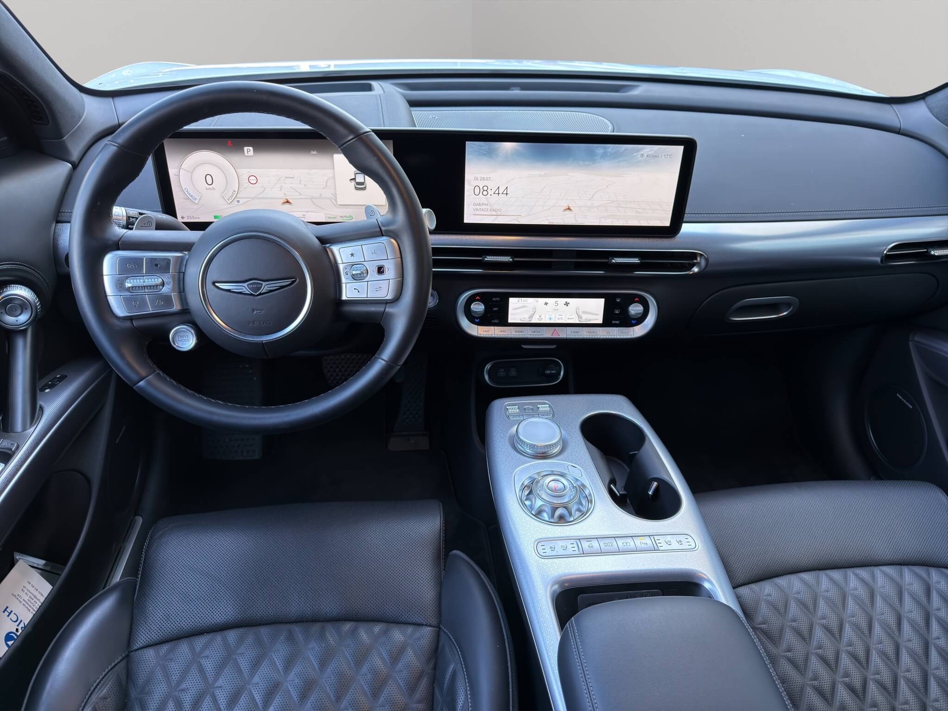 GENESIS GV60 Single Motor Premium-image-9