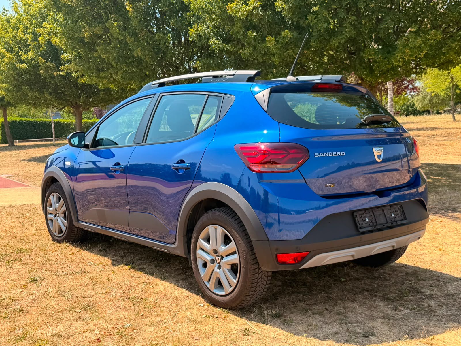 DACIA Sandero Stepway TCe 90 Comfort - Peu de Kilométrage - Navigation - Caméra - Nouvelle Expertise - NEU MFK : 08-2026-image-3