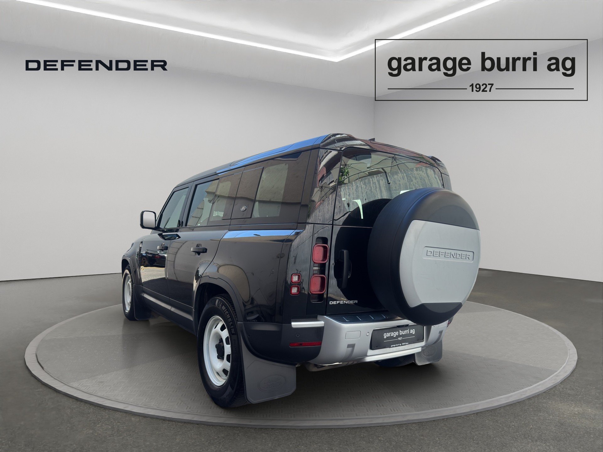 LAND ROVER Defender 110 3.0 D I6 200-image-1
