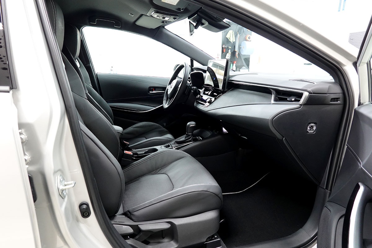 TOYOTA Corolla Touring Sports 2.0 HSD Premium e-CVT, Volleder-image-4