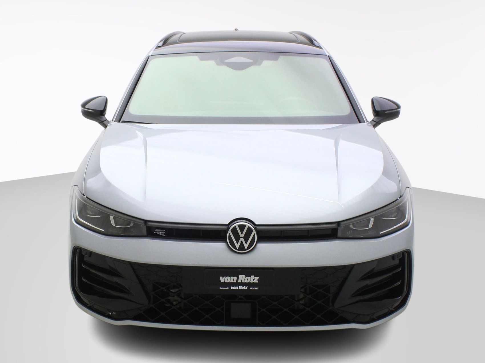 VW Passat Variant 2.0 TDI DSG R-Line 4Motion **R-Line Signature**-image-5