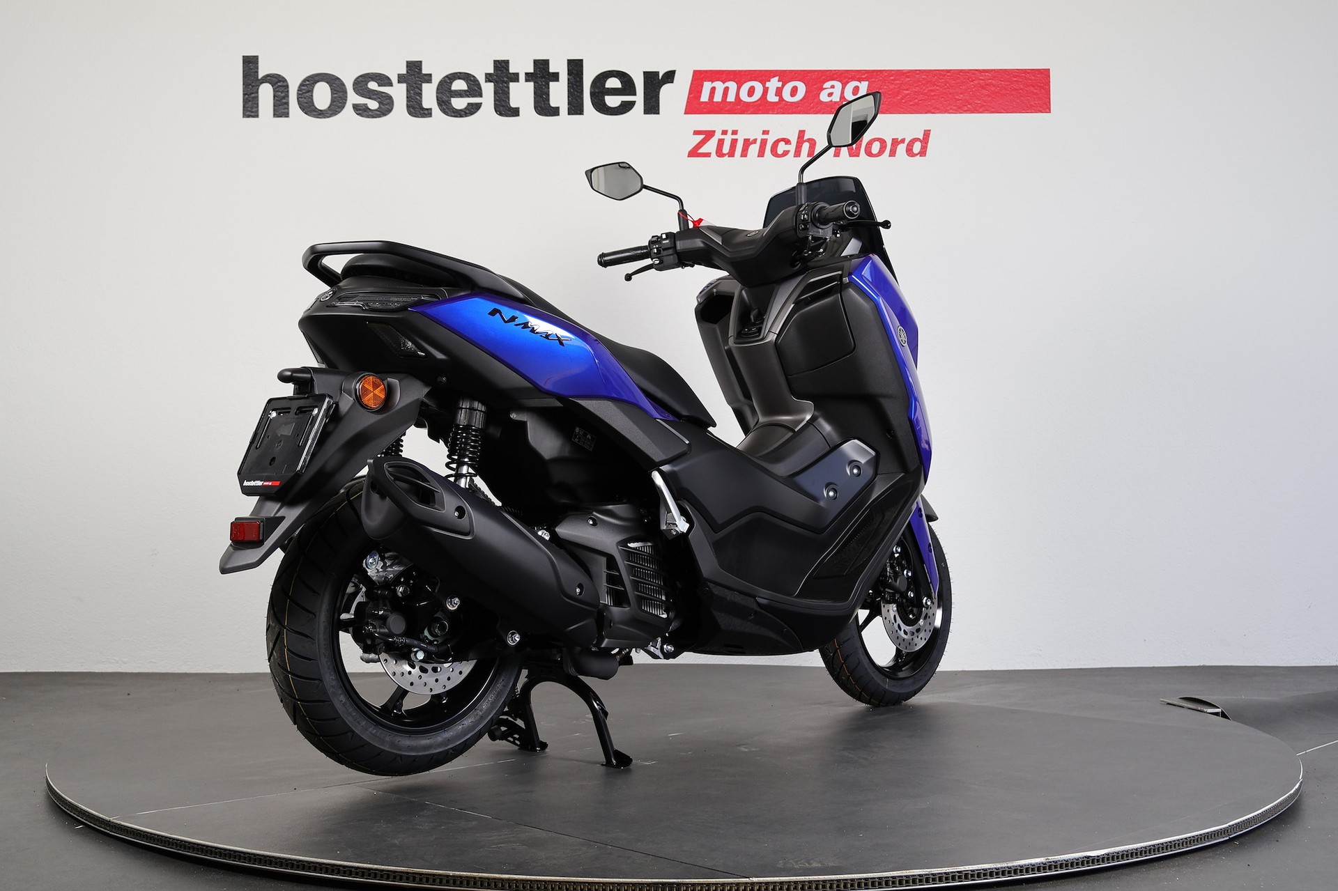 YAMAHA NMAX 125-showroom-element-2