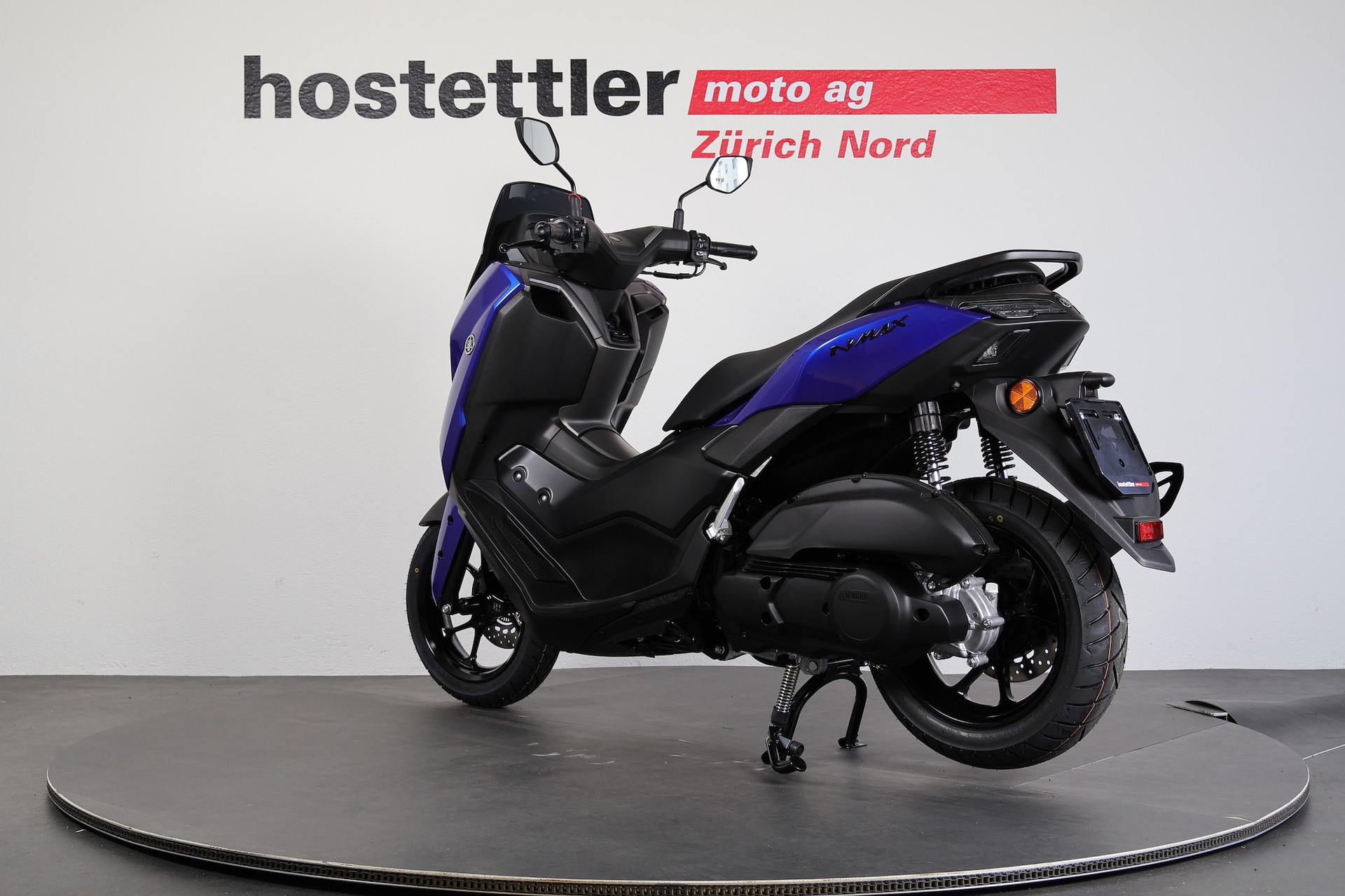 YAMAHA NMAX 125-showroom-element-3