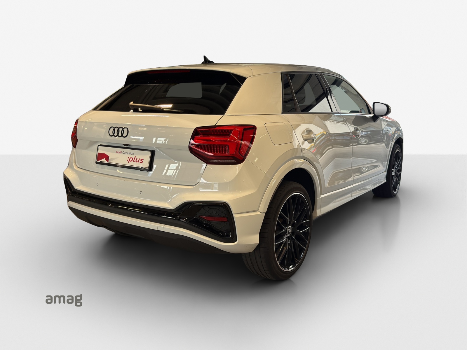 AUDI Q2 35 TFSI S line S-tronic-image-4