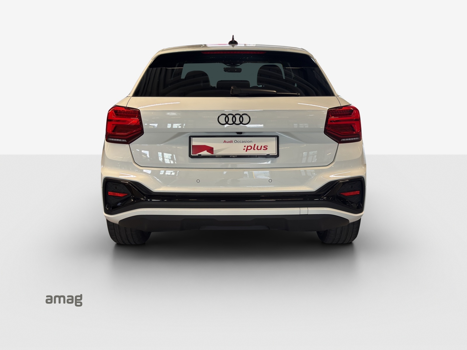 AUDI Q2 35 TFSI S line S-tronic-image-3