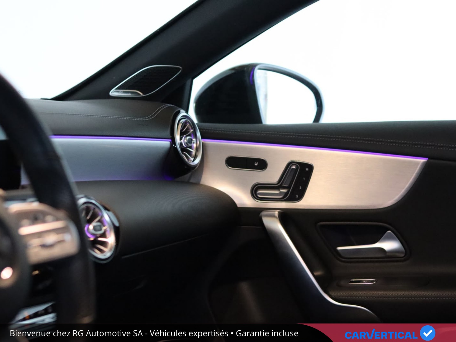 MERCEDES-BENZ A 200 AMG Line 7G-DCT-image-7