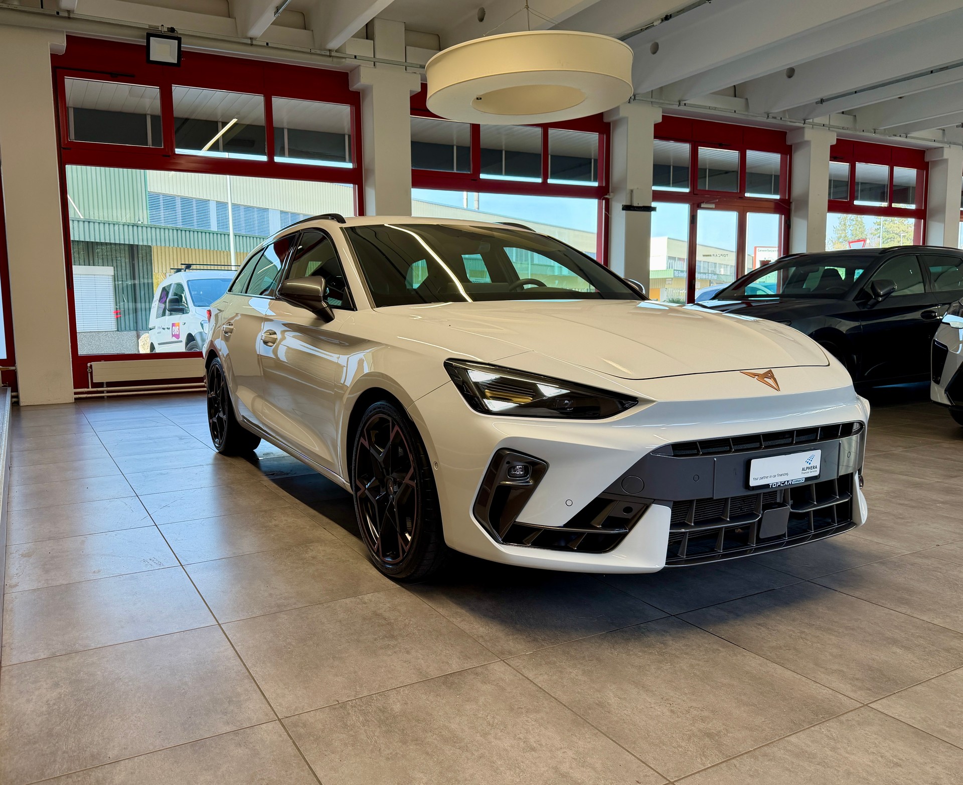 CUPRA LEON ST 2.0 TSI VZ DSG 4Drive-image-6