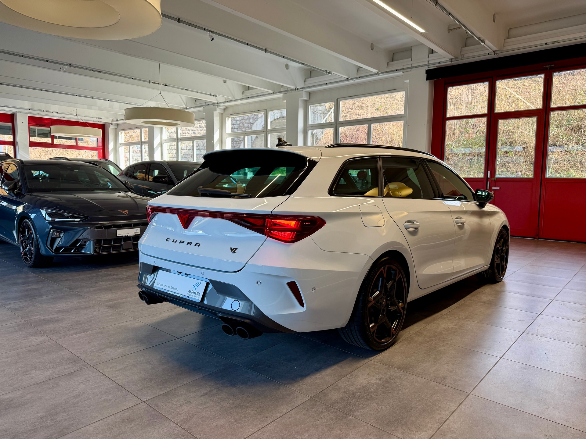 CUPRA LEON ST 2.0 TSI VZ DSG 4Drive-image-5