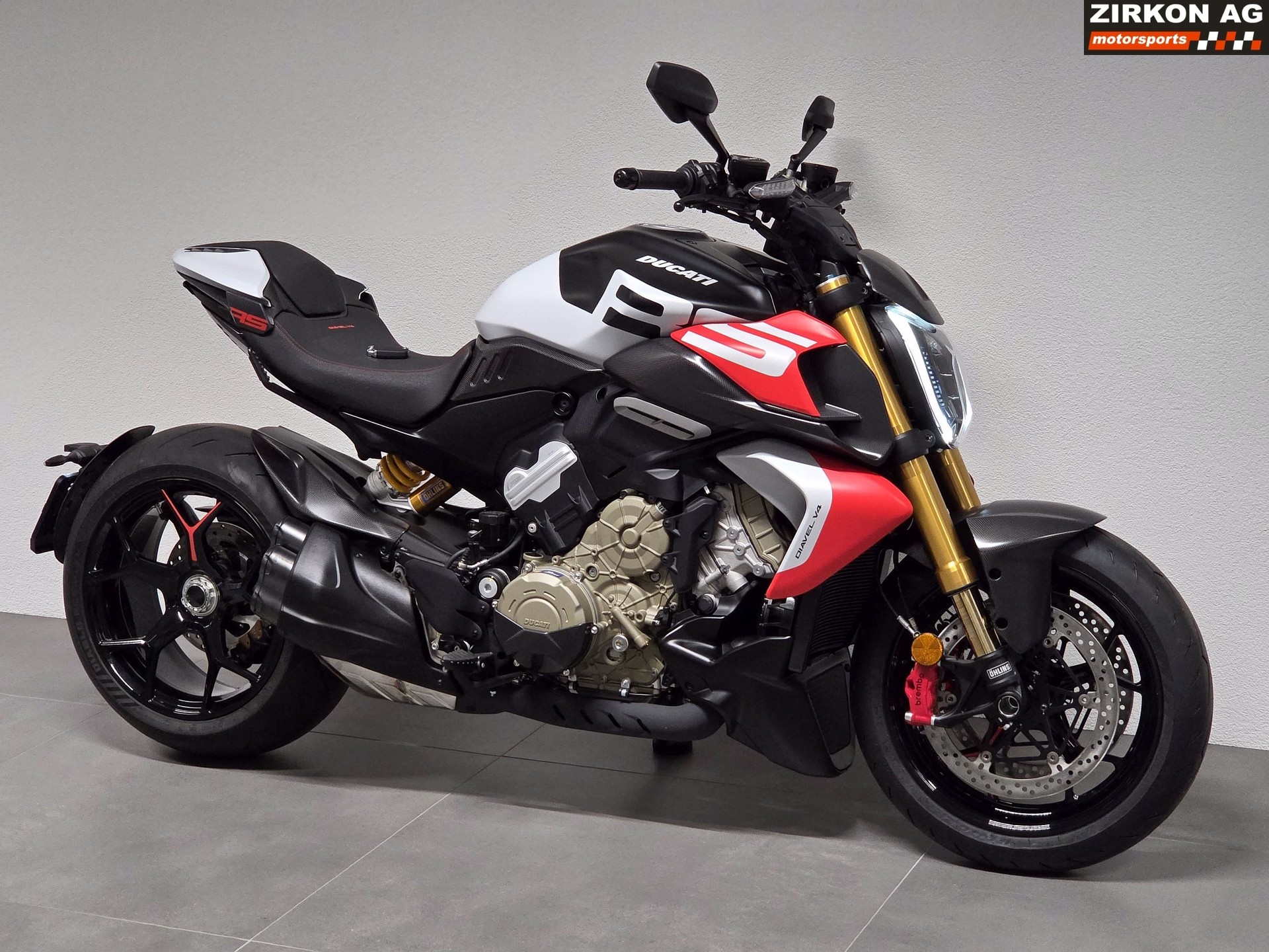 DUCATI Diavel V4 RS-showroom-element-1