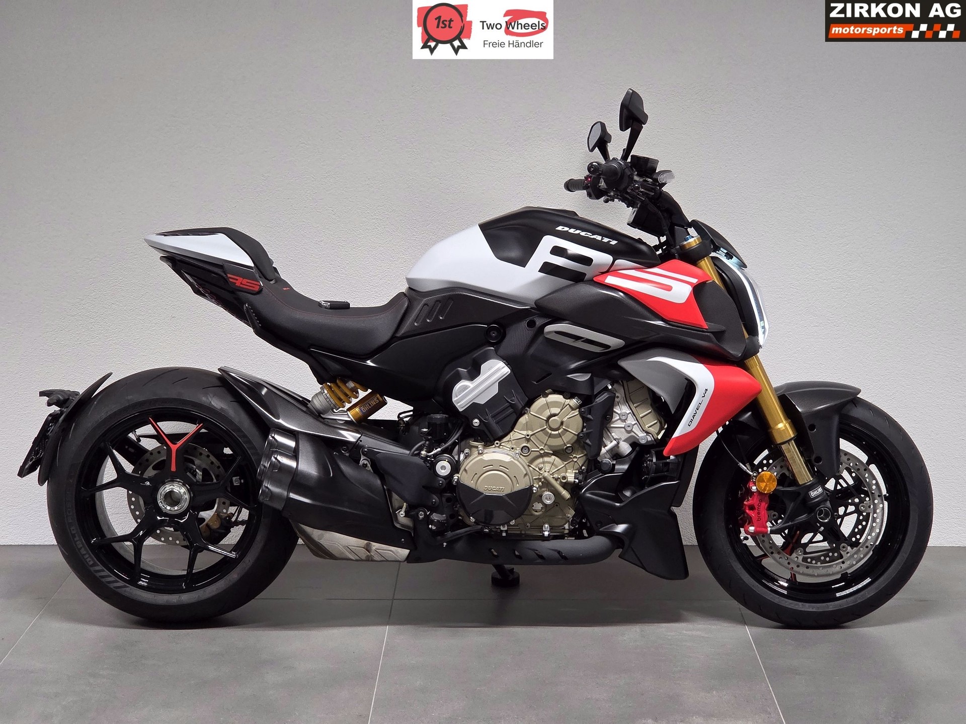 DUCATI Diavel V4 RS
