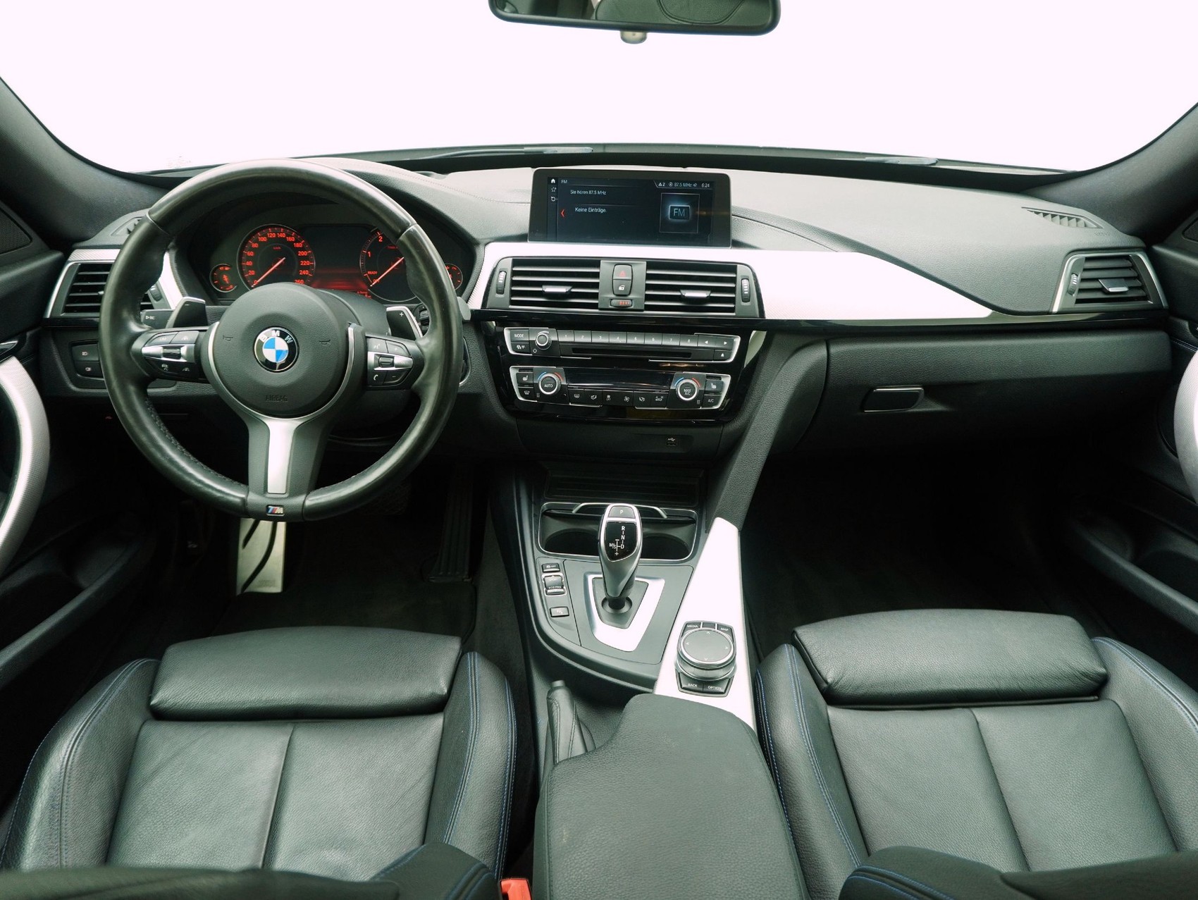BMW 3er 320d xDrive M Sport Gran Turismo-image-11