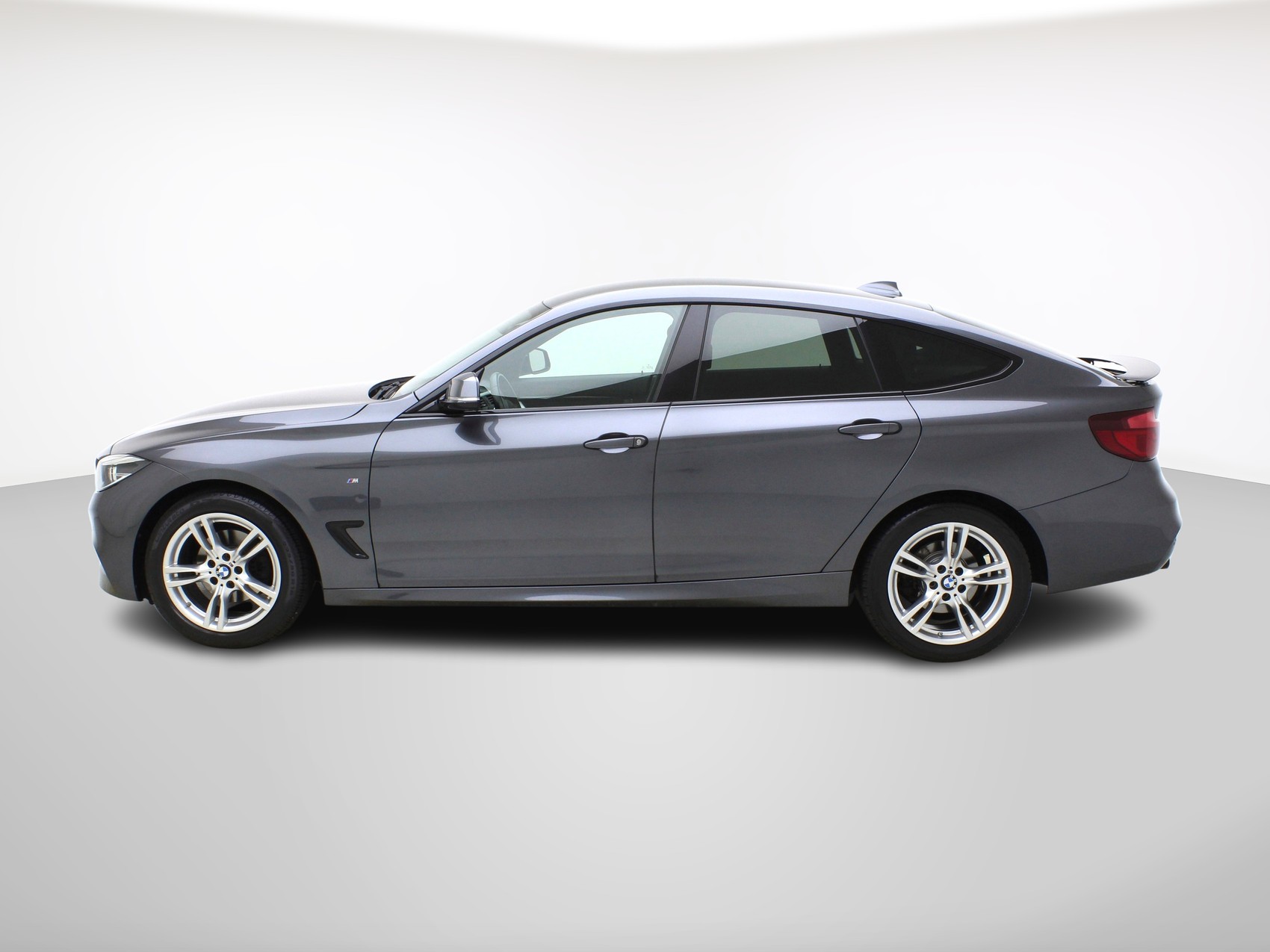 BMW 3er 320d xDrive M Sport Gran Turismo-image-2