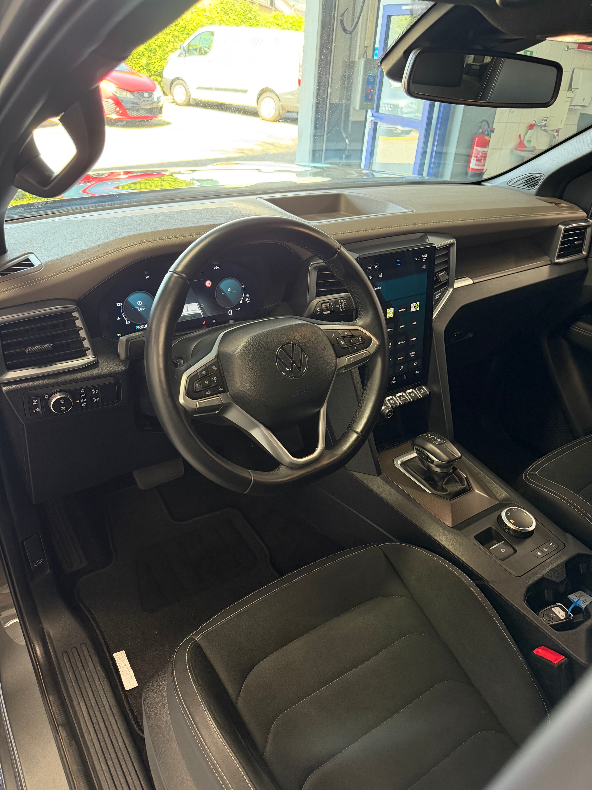 VW Amarok 3.0TDI Winter Edition *Gratis Service*-image-10