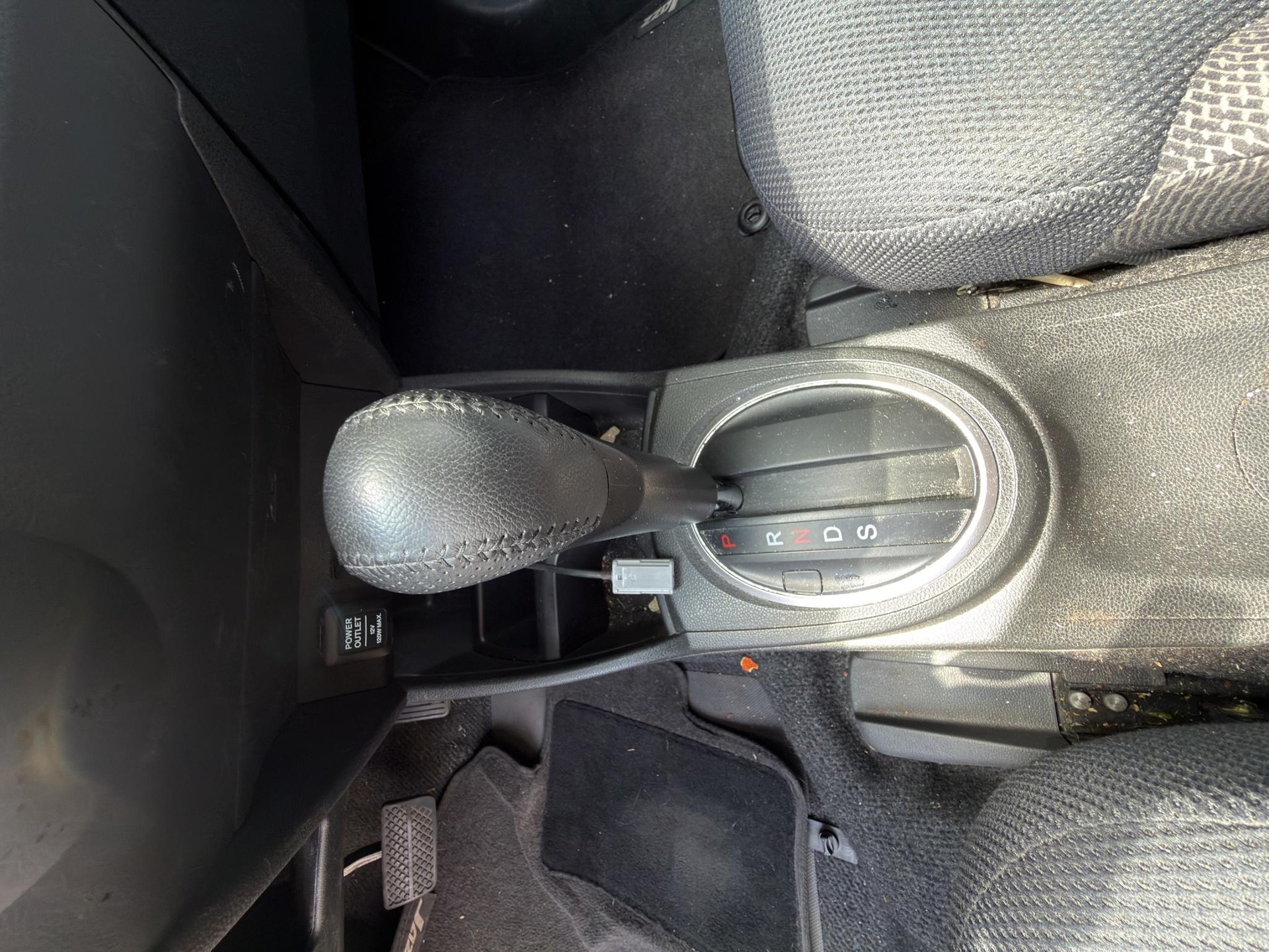 HONDA Jazz 1.4i Comfort Plus-image-14