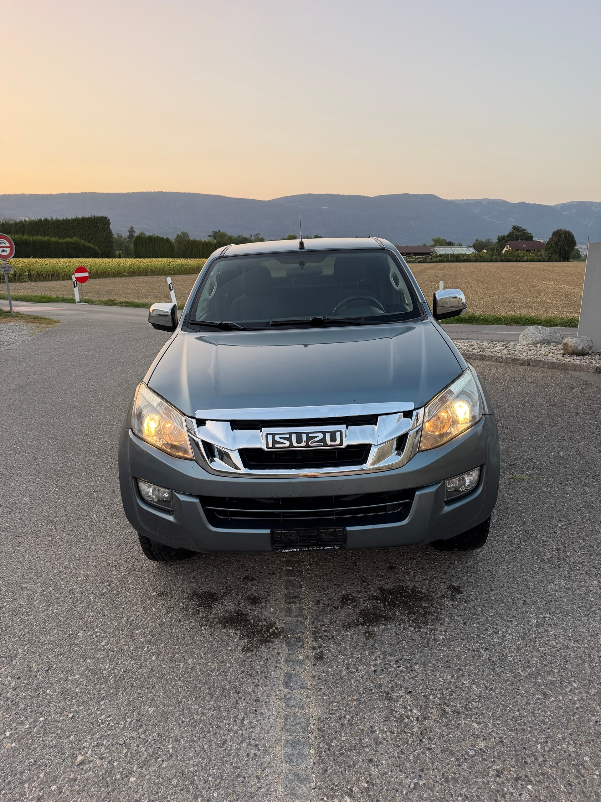 ISUZU D-MAX 2.5 SpaceCab Solar 4x4 A-image-9