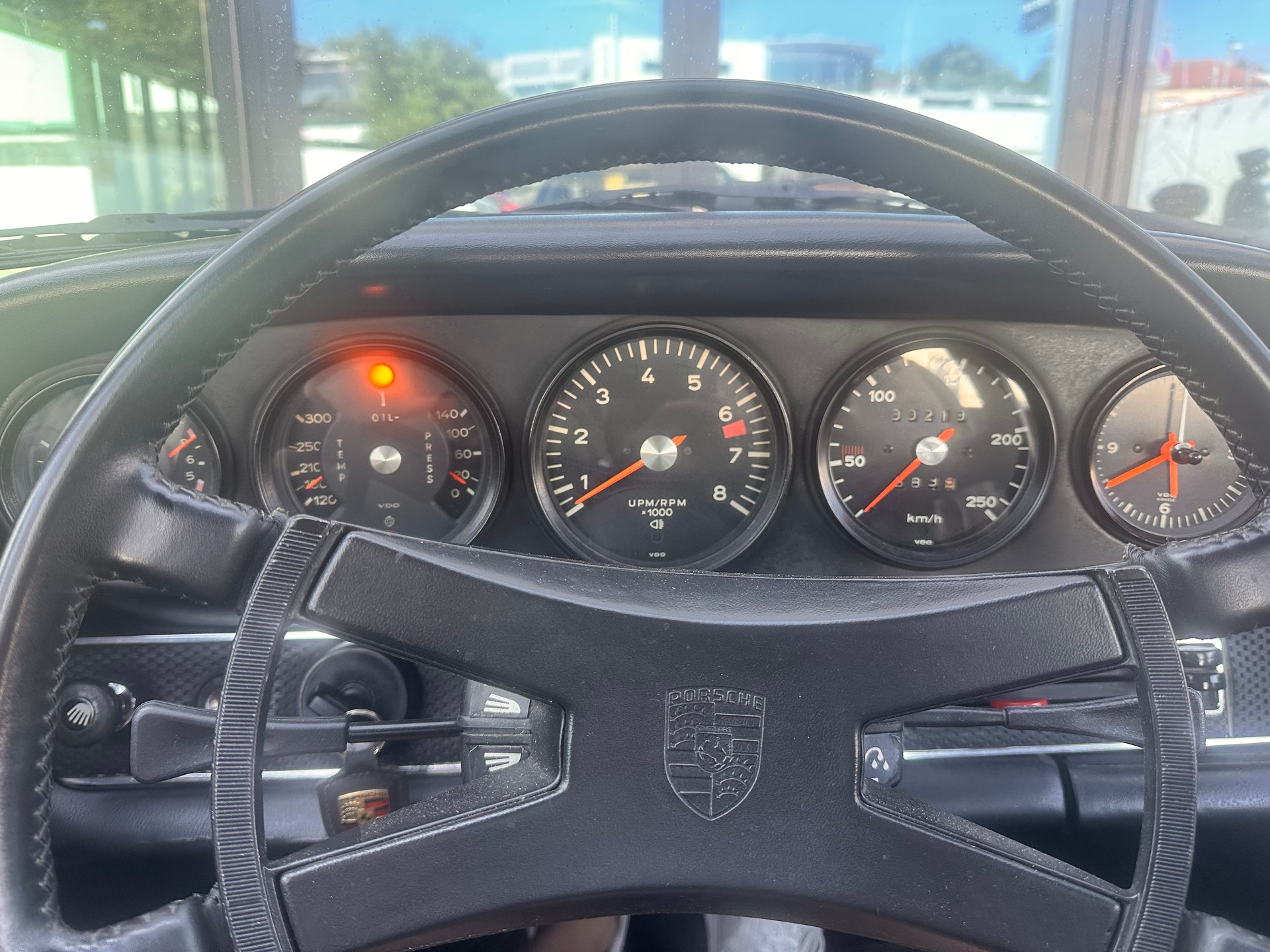 PORSCHE 911 T-image-3