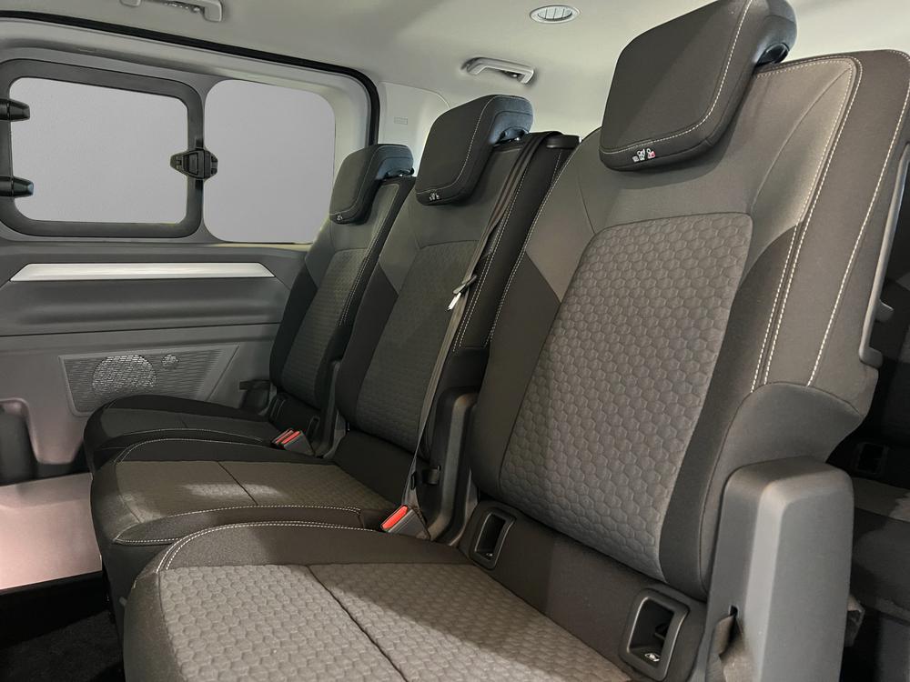 VW Caravelle 2.5TSI eHYBRID 16,5 kWh Life Aut.8-image-6