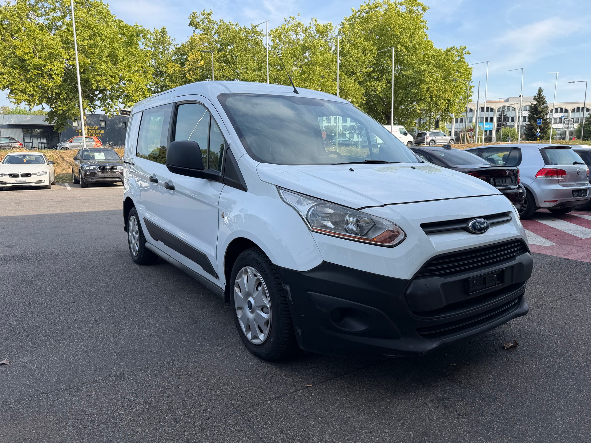 FORD Transit Connect Van T220 1.5 TDCi Ambiente-image-4