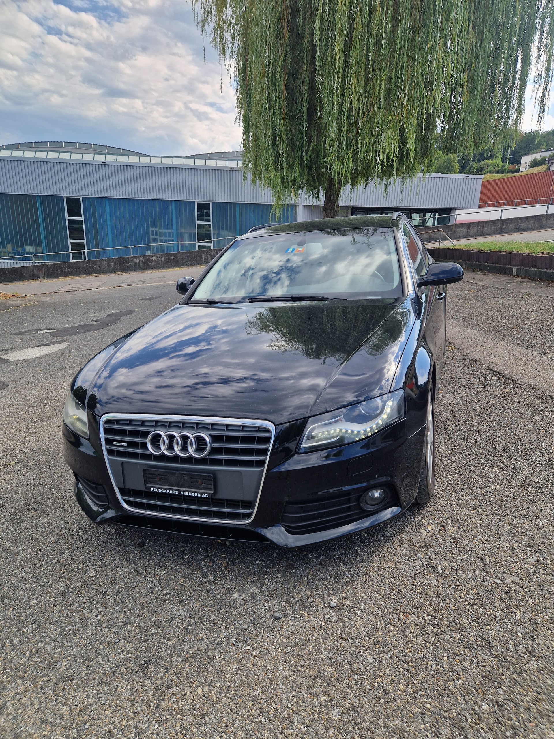 AUDI A4 Avant 2.0 TFSI quattro S-tronic-image-1