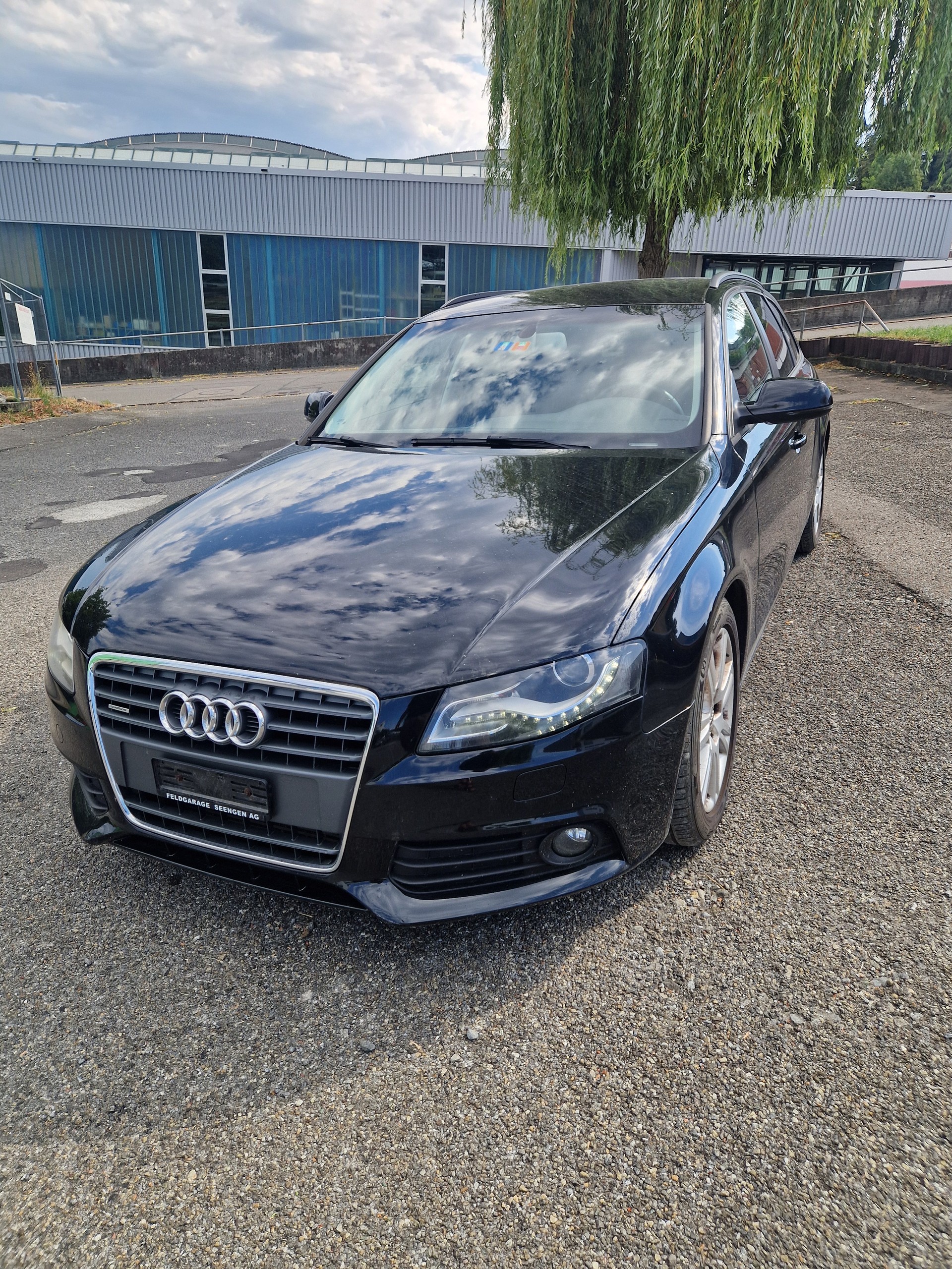 AUDI A4 Avant 2.0 TFSI quattro S-tronic-image-3