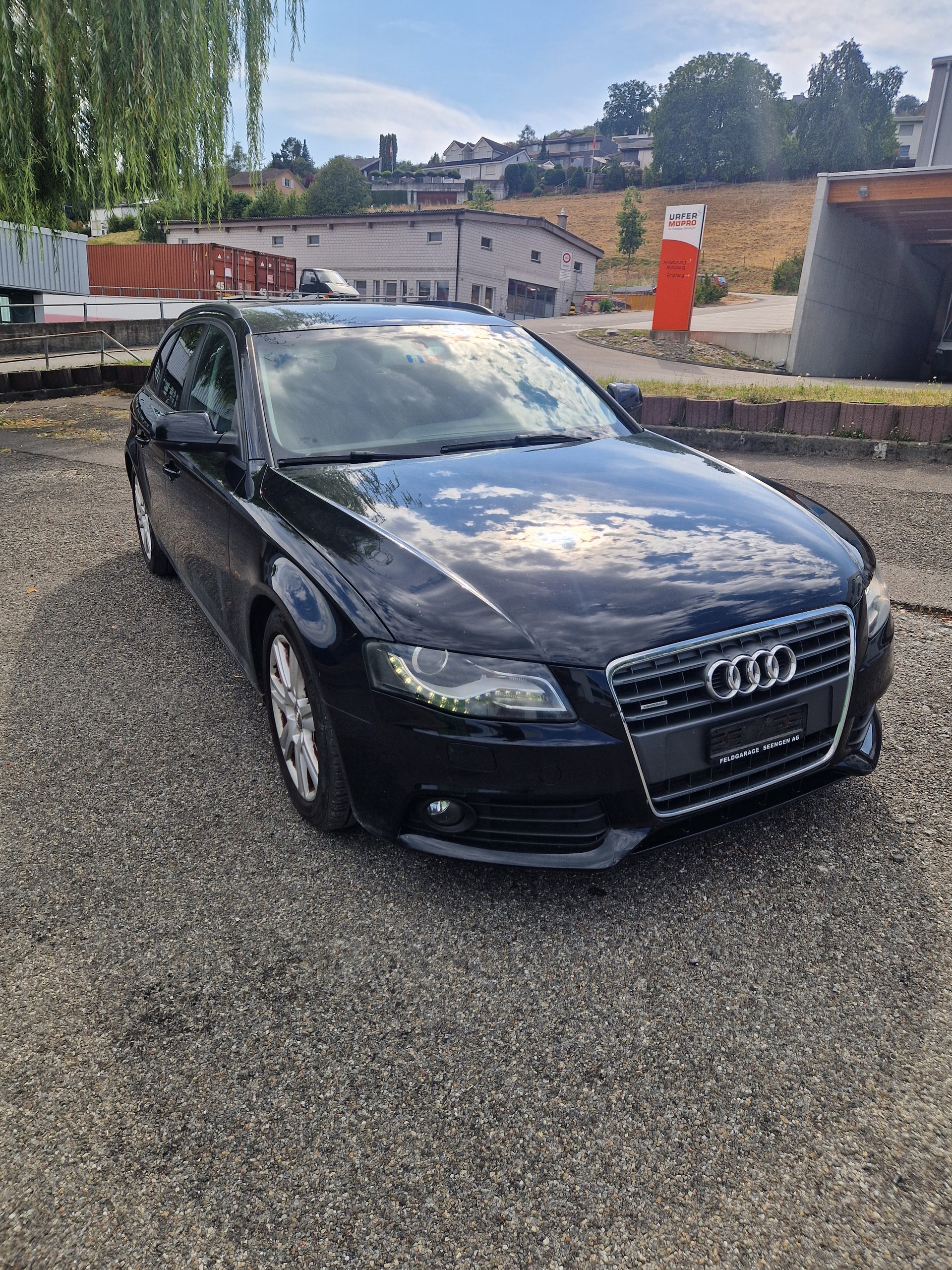 AUDI A4 Avant 2.0 TFSI quattro S-tronic-image-2