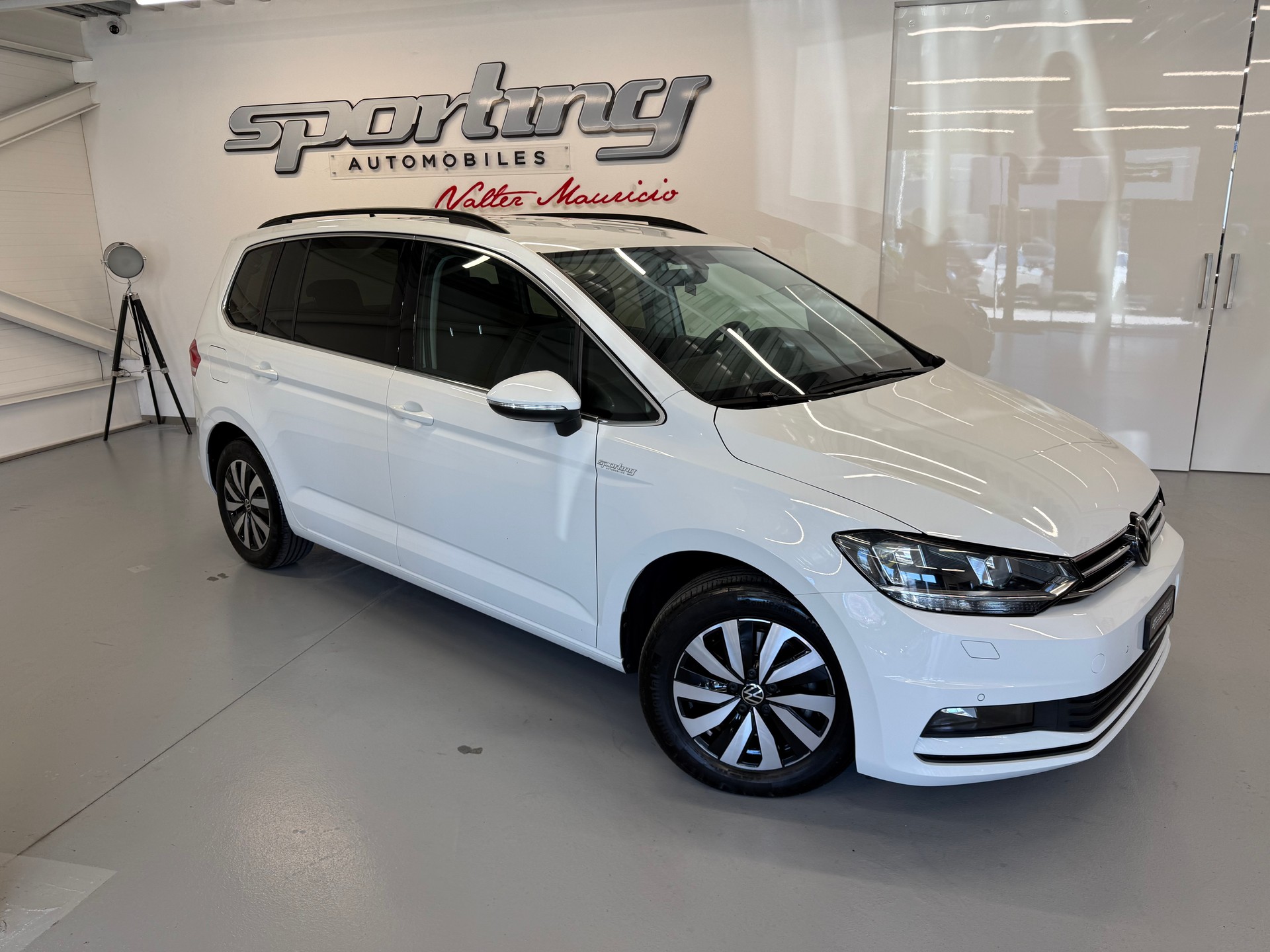 VW Touran 2.0 TDI 7 places BlueMotion Technology Comfortline DSG-image-1