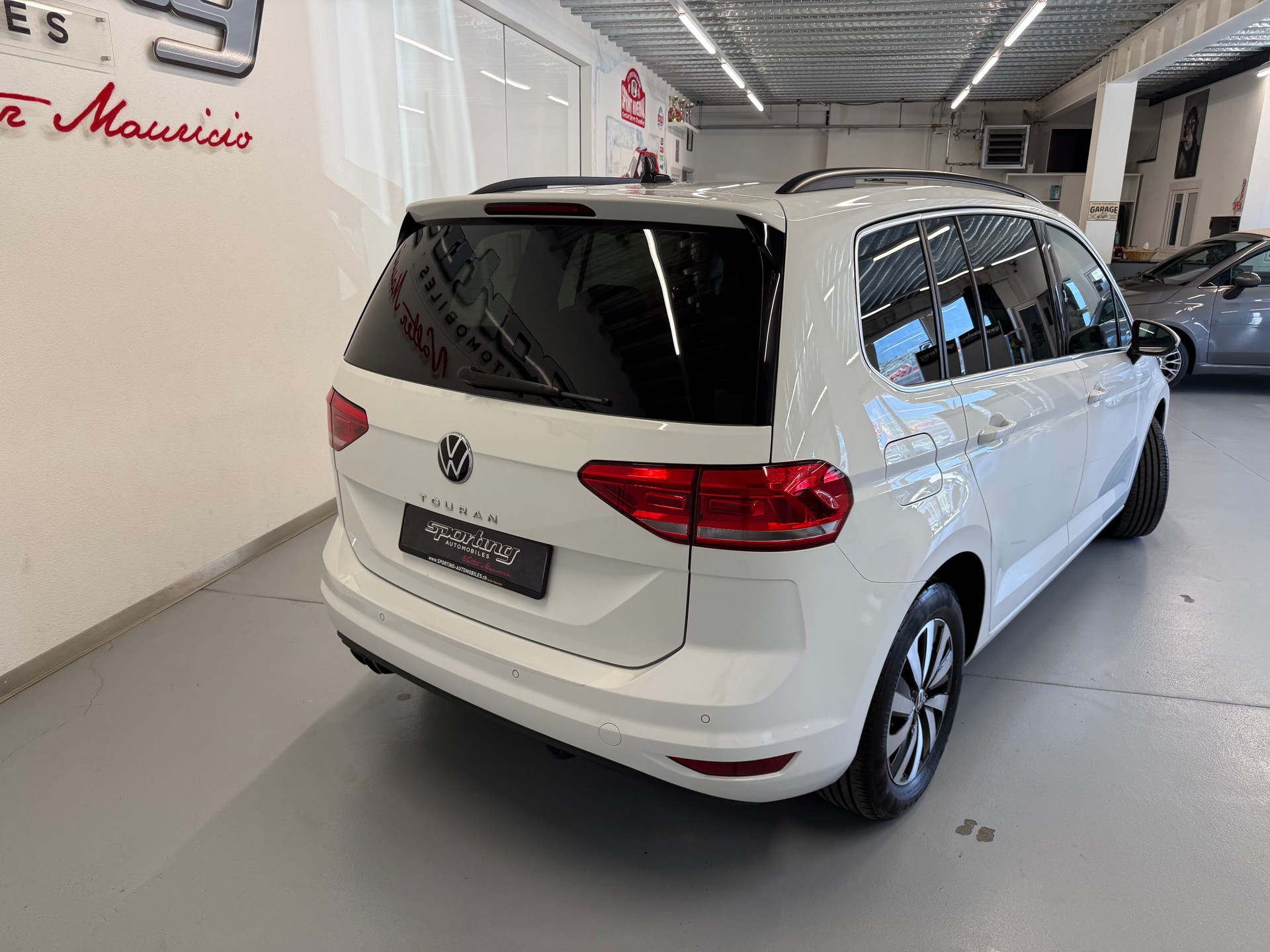 VW Touran 2.0 TDI 7 places BlueMotion Technology Comfortline DSG-image-6