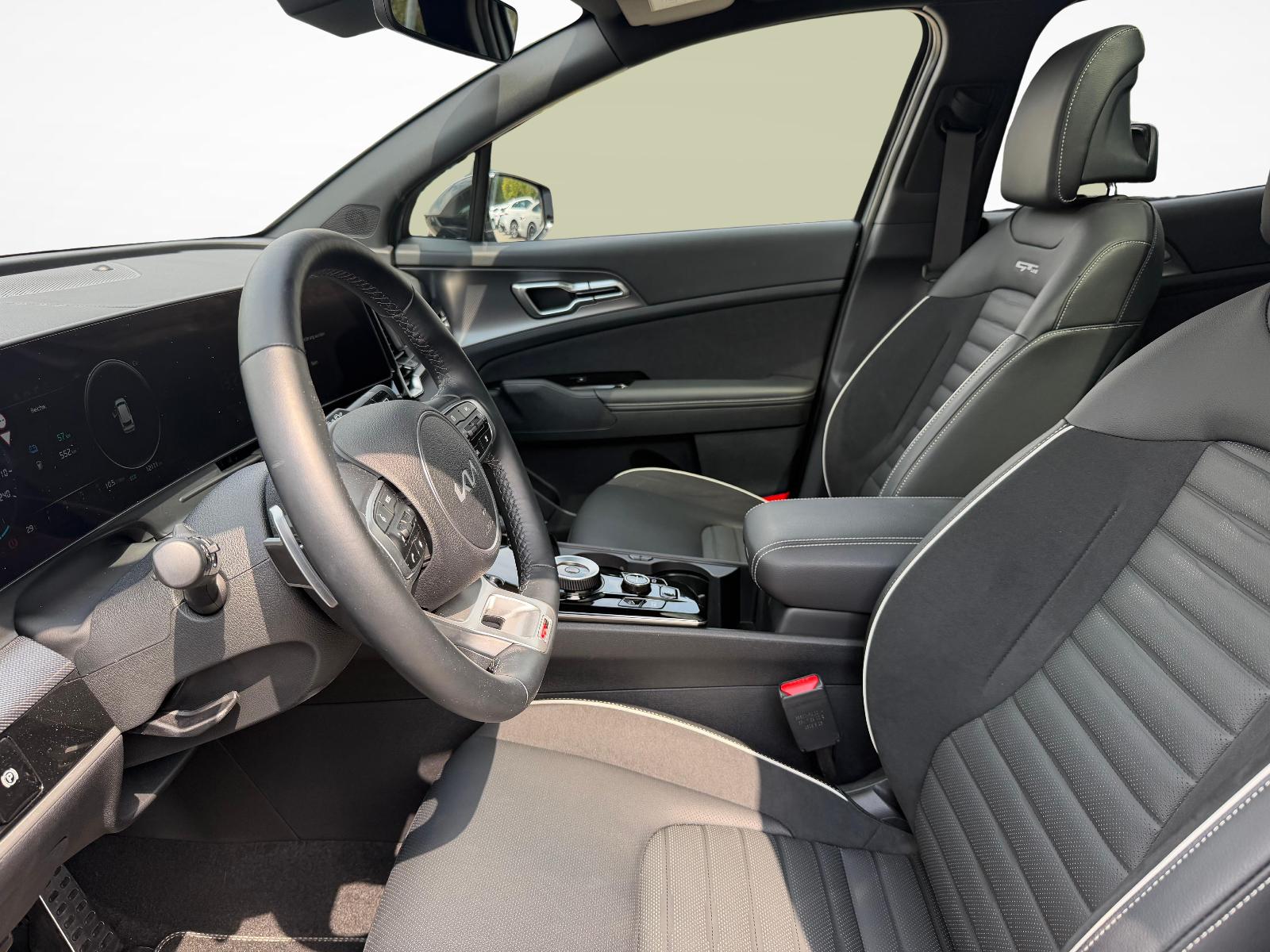 KIA Sportage 1.6 T-GDi PHEV GT-Line-image-1
