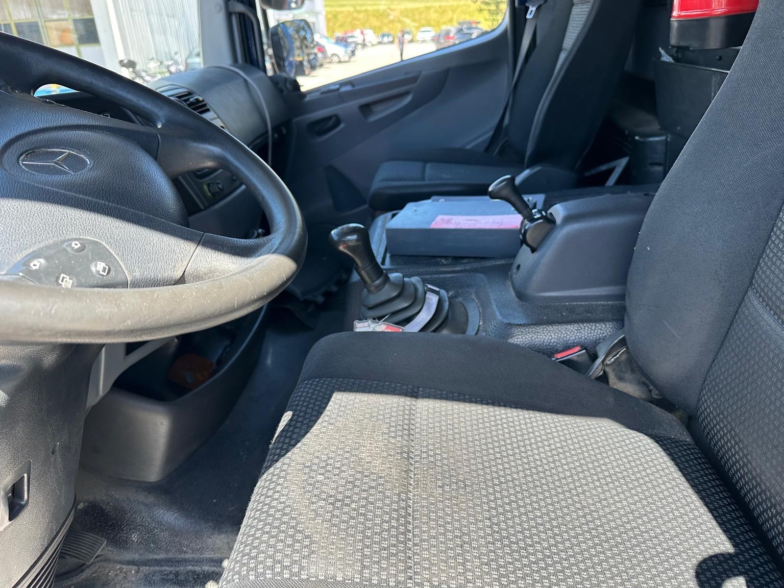 MERCEDES-BENZ Wdb9702151l639695-image-8