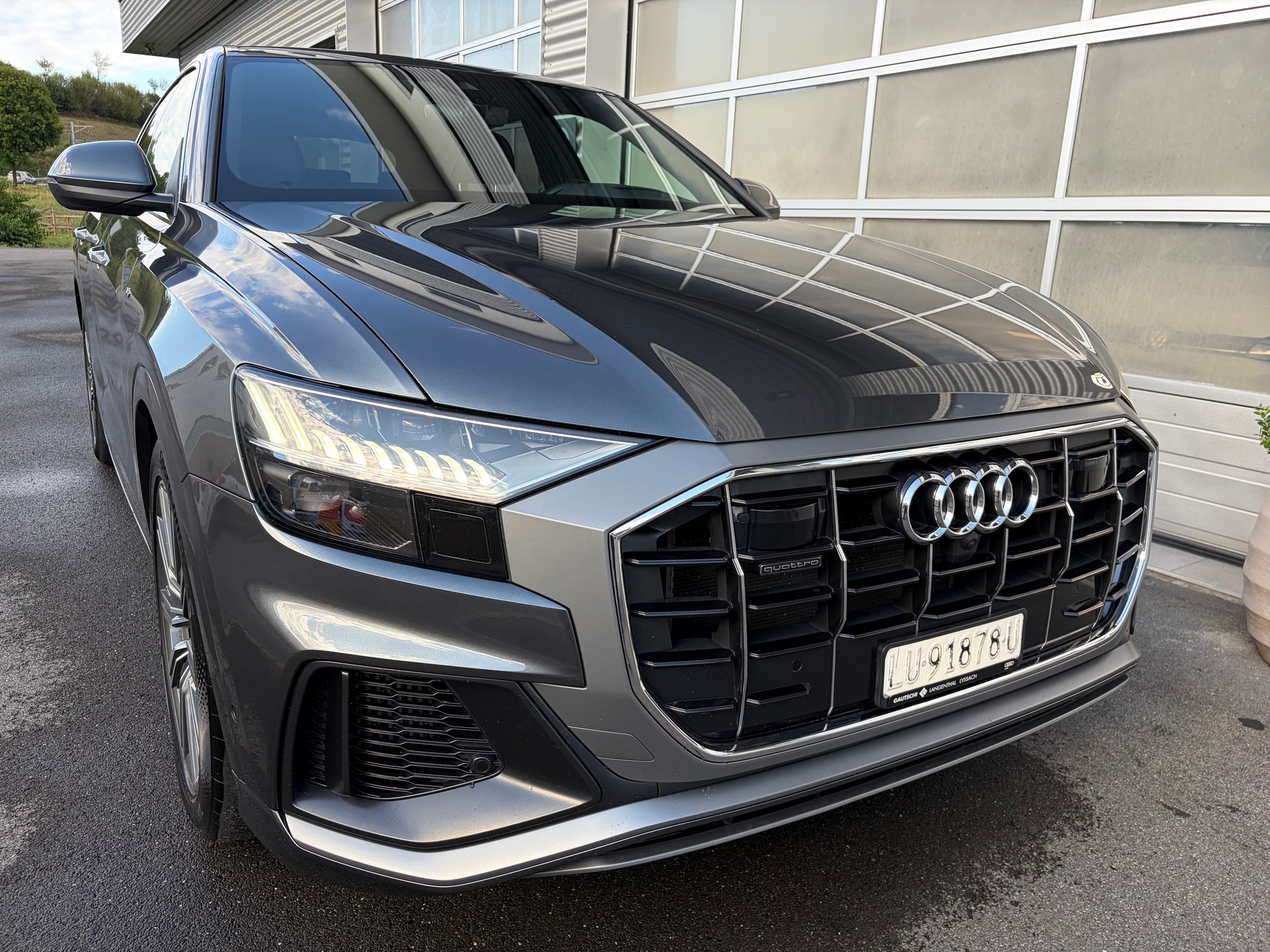 AUDI Q8 55 TFSI quattro tiptronic-image-6