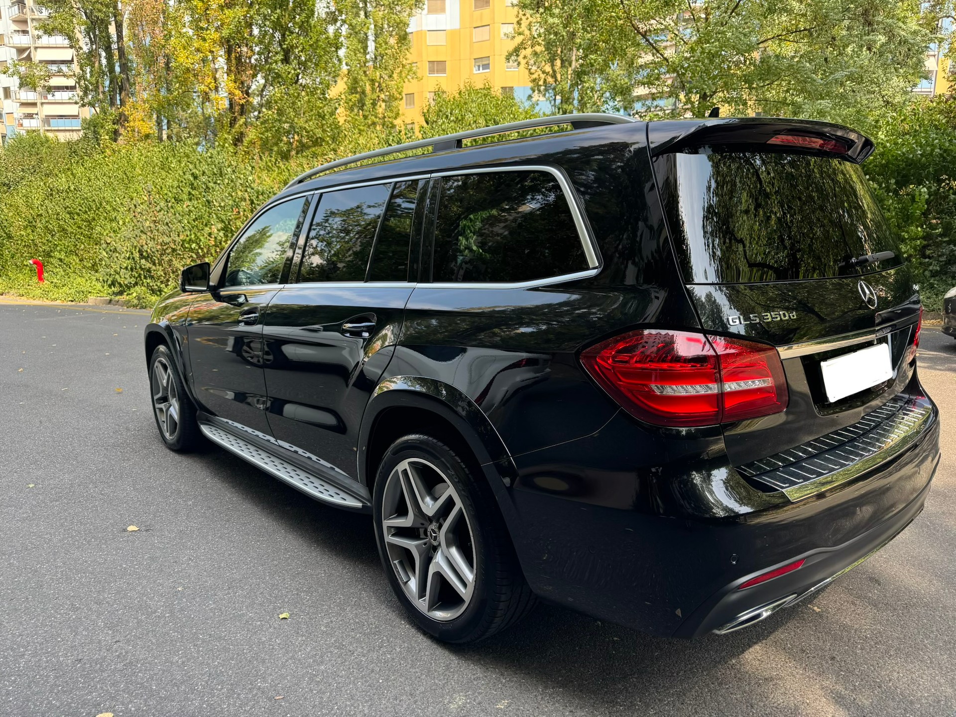 MERCEDES-BENZ GLS 350 d V6-image-3