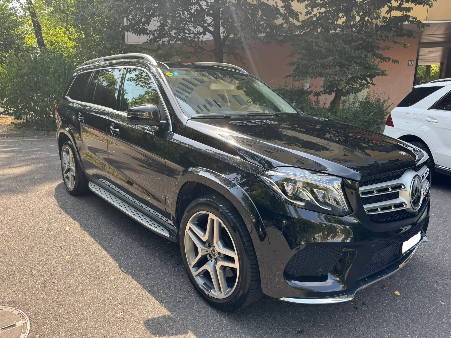 MERCEDES-BENZ GLS 350 d V6-image-2
