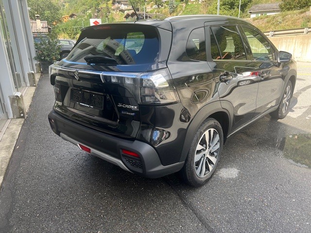 SUZUKI S-Cross 1.5 Compact Top Hybrid-image-3