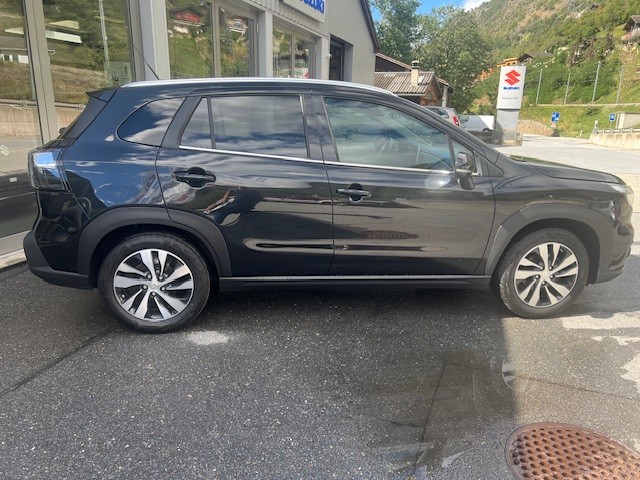 SUZUKI S-Cross 1.5 Compact Top Hybrid-image-4