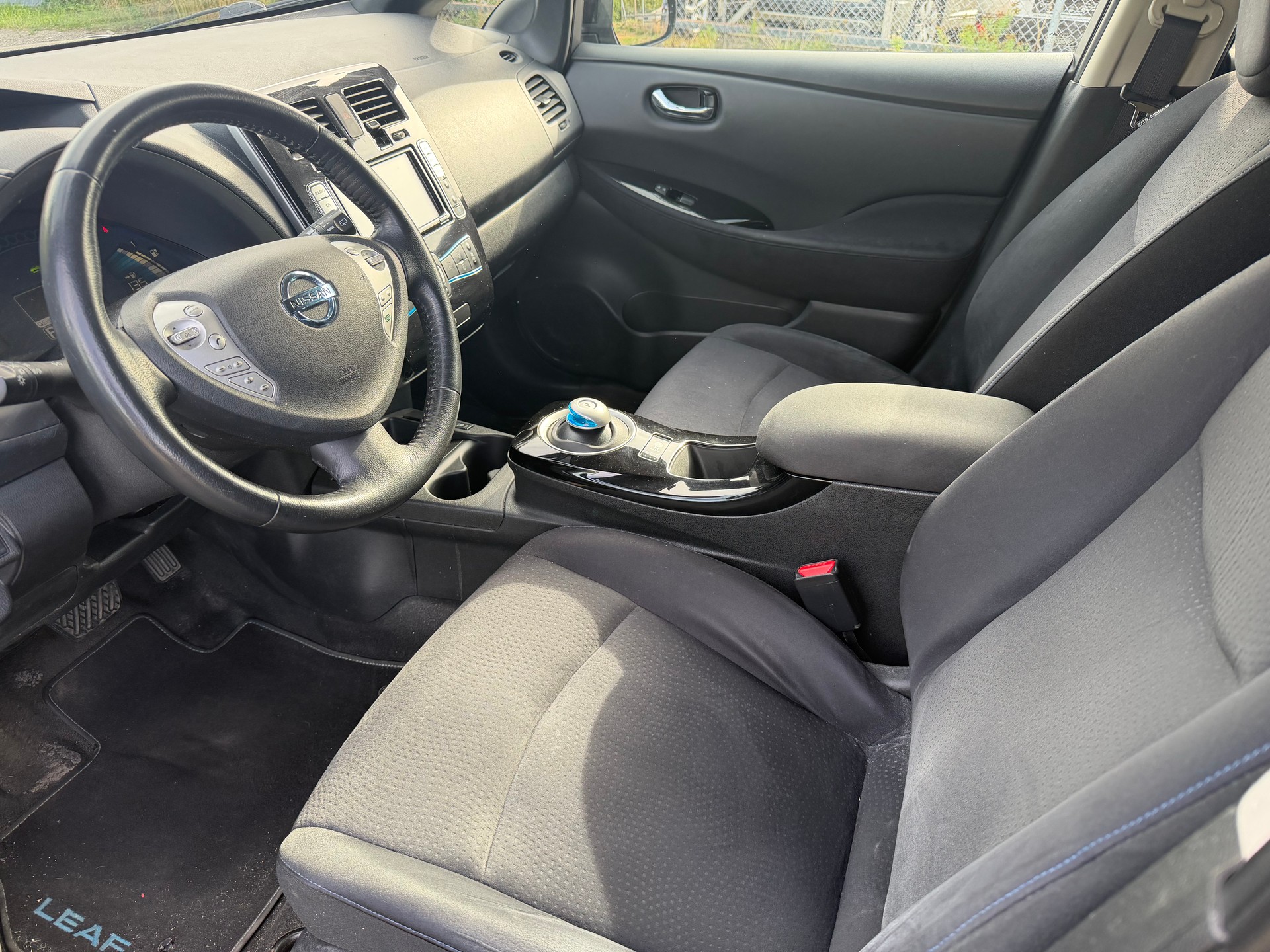 NISSAN Leaf acenta 24kWh (incl battery)-image-11