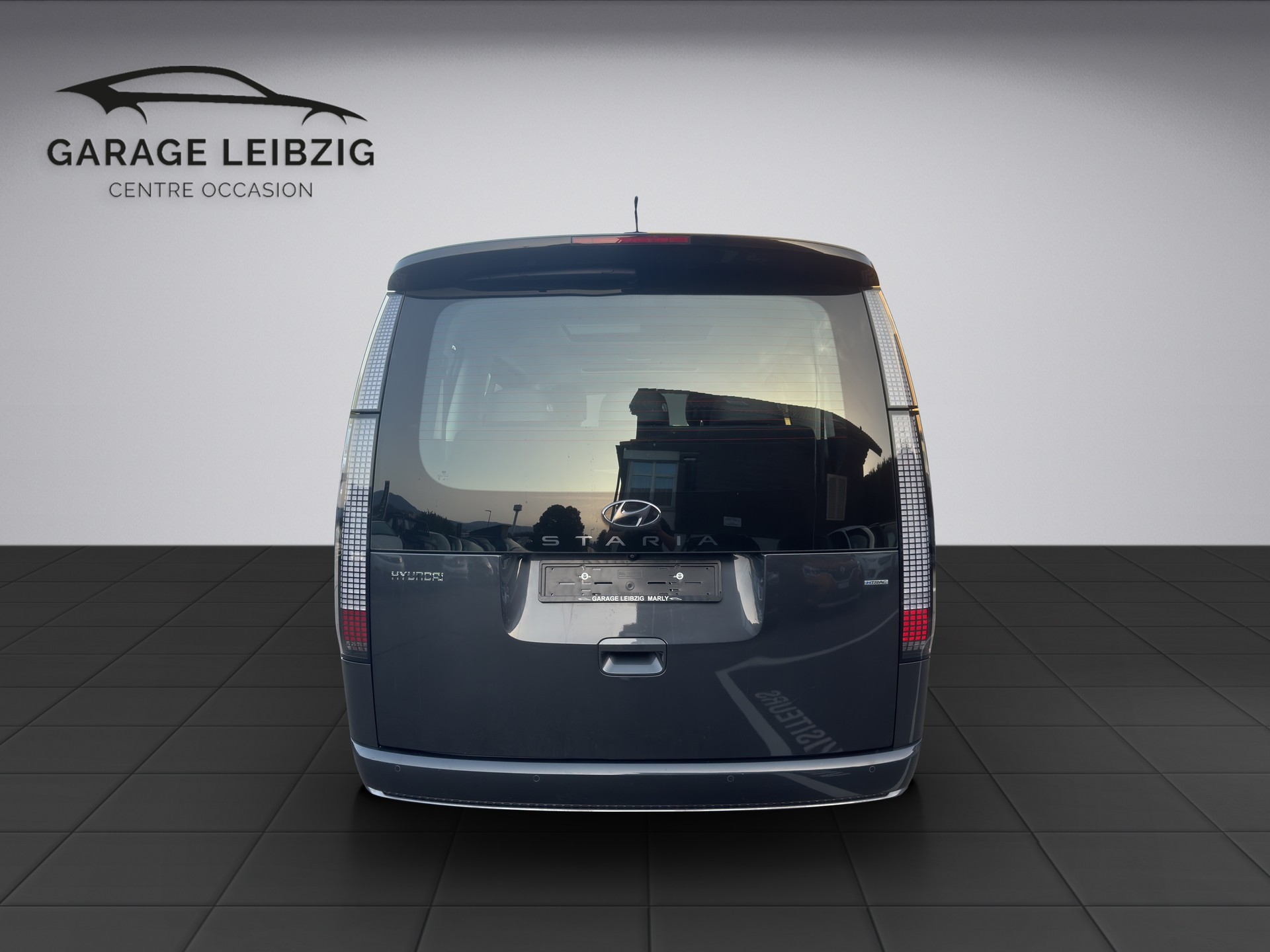 HYUNDAI Staria Premium 2.2 CRDI Vertex 4WD-image-3