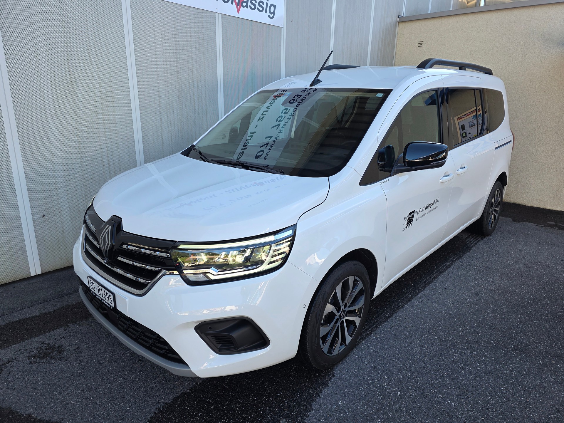 RENAULT Kangoo 1.3 TCe 130 PF Techno EDC-image-1