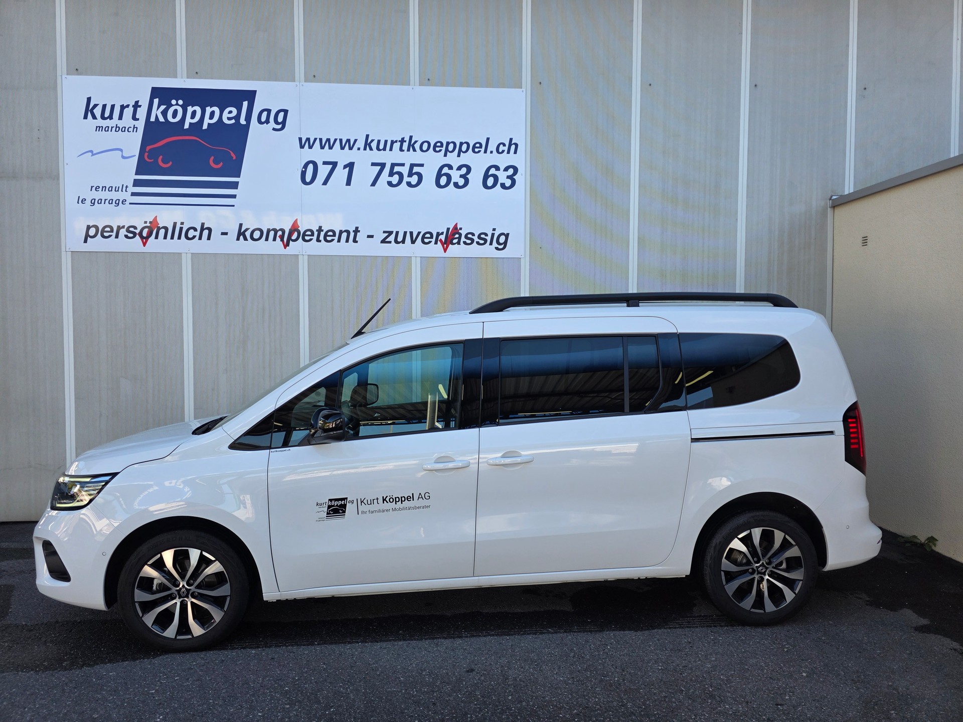 RENAULT Kangoo 1.3 TCe 130 PF Techno EDC-image-0