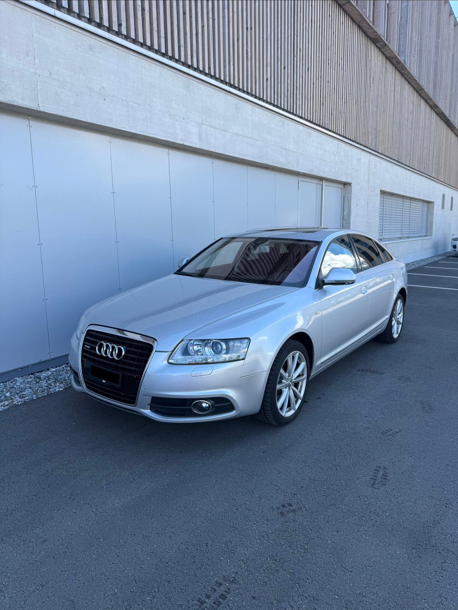 AUDI A6 3.0TFSI Quattro-image-1