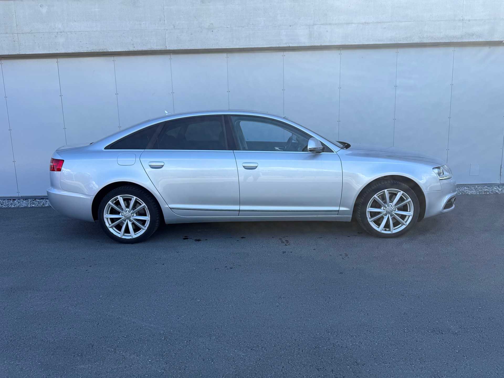 AUDI A6 3.0TFSI Quattro-image-6