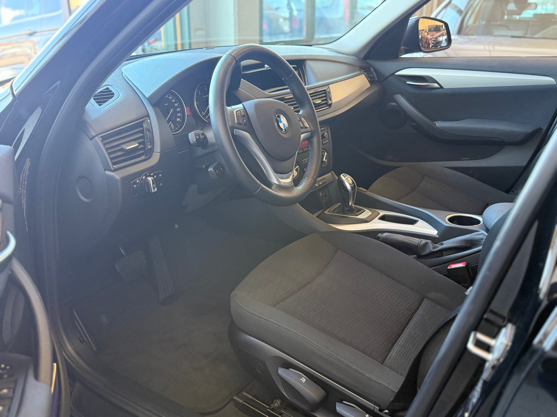 BMW X1 xDrive 18d Steptronic-image-6