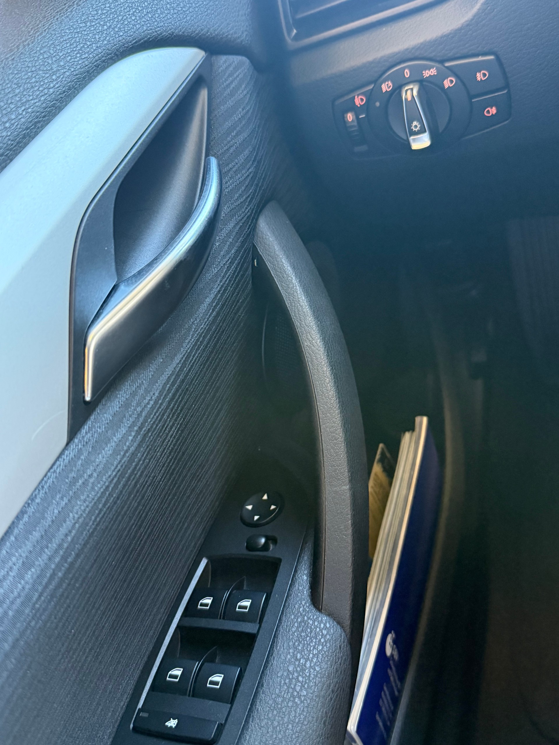 BMW X1 xDrive 18d Steptronic-image-14