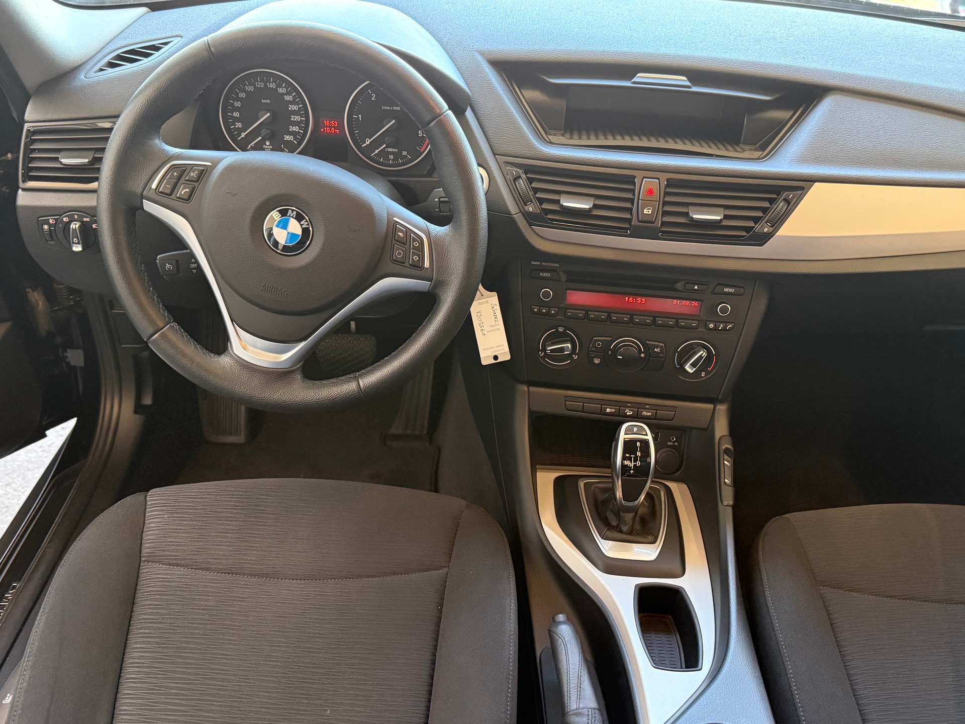 BMW X1 xDrive 18d Steptronic-image-8