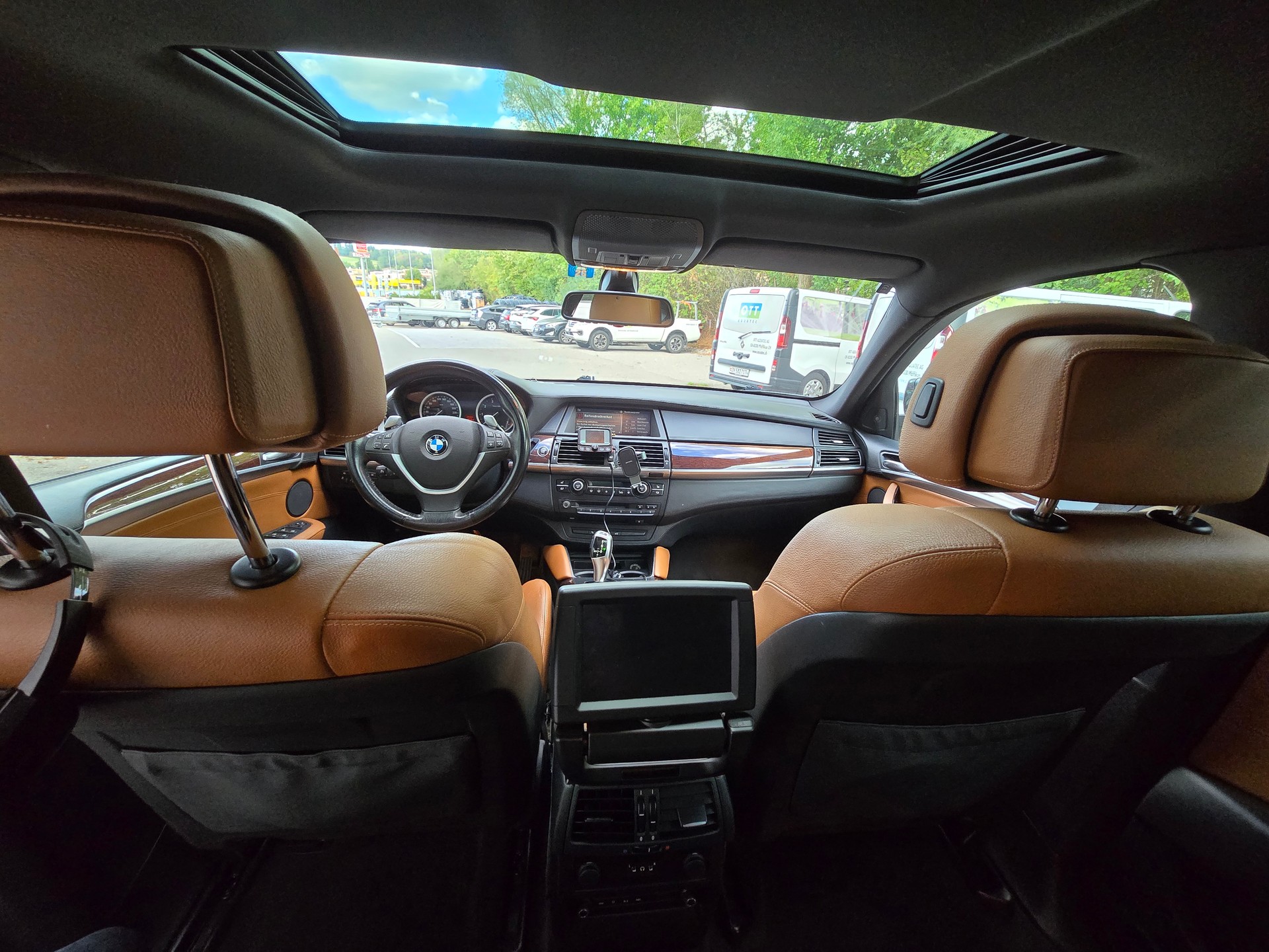BMW X6 xDrive 50i Steptronic-image-9