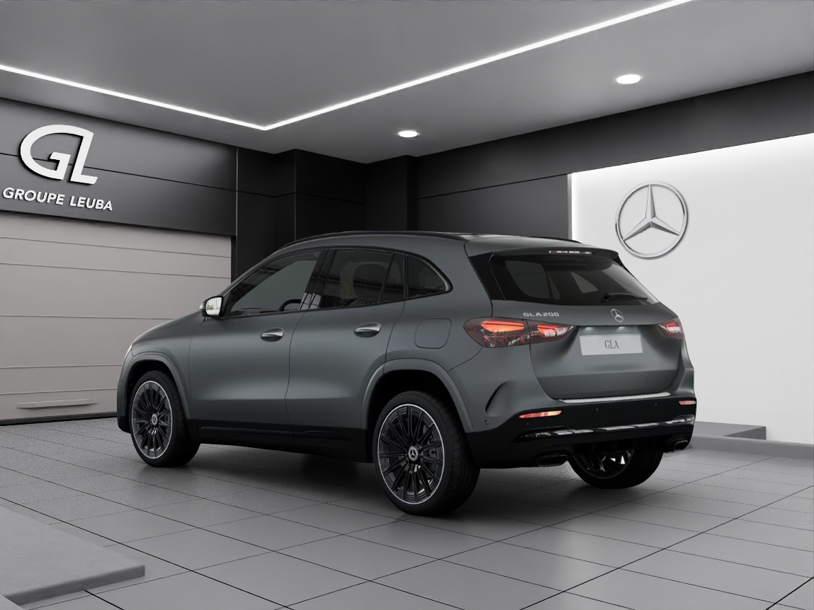 MERCEDES-BENZ GLA 200 Night Star 7G-DCT-image-3