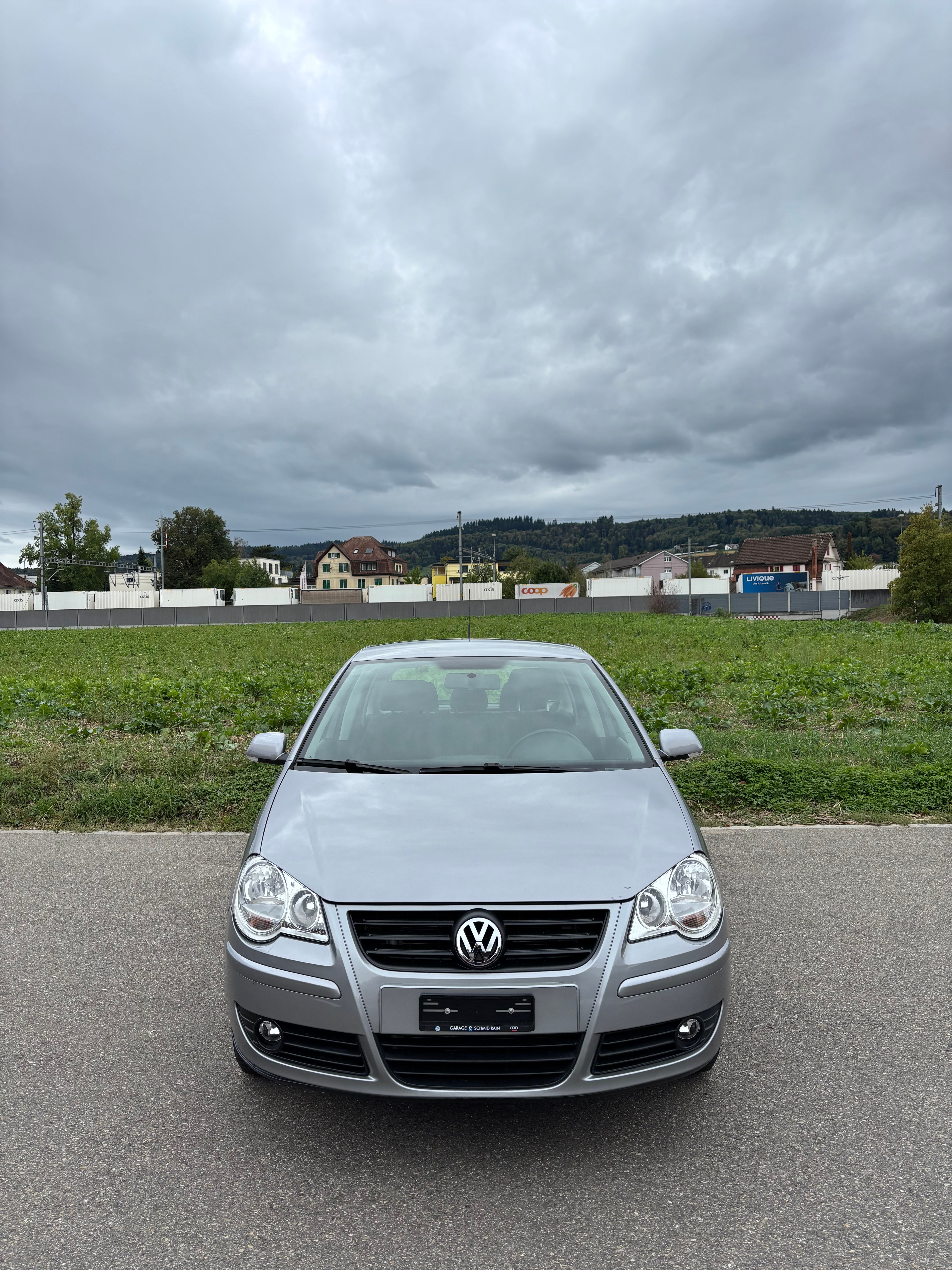 VW Polo 1.4 16V Trendline Automatic — slika 1