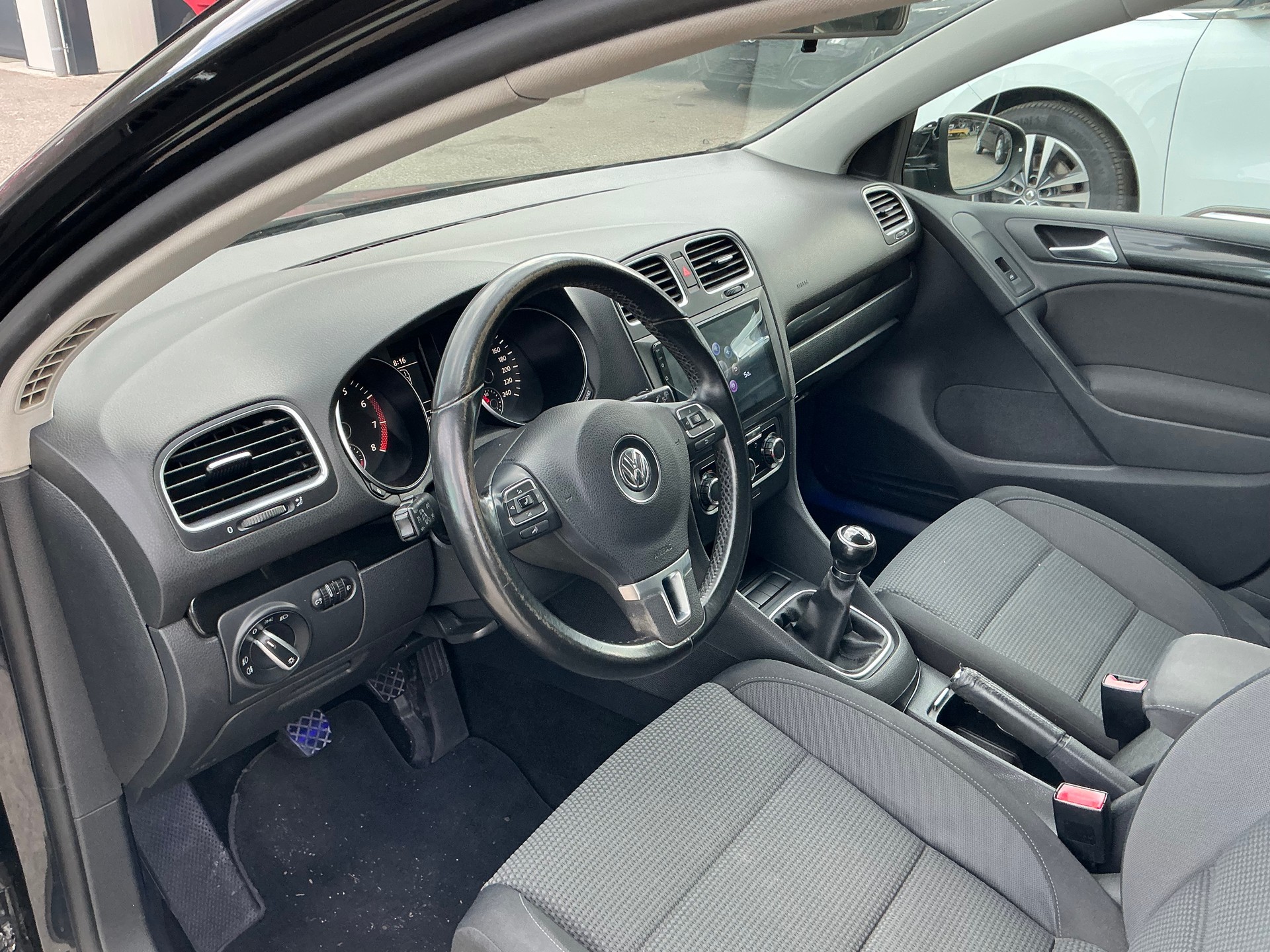 VW Golf 1.4 TSI Highline DSG-image-6