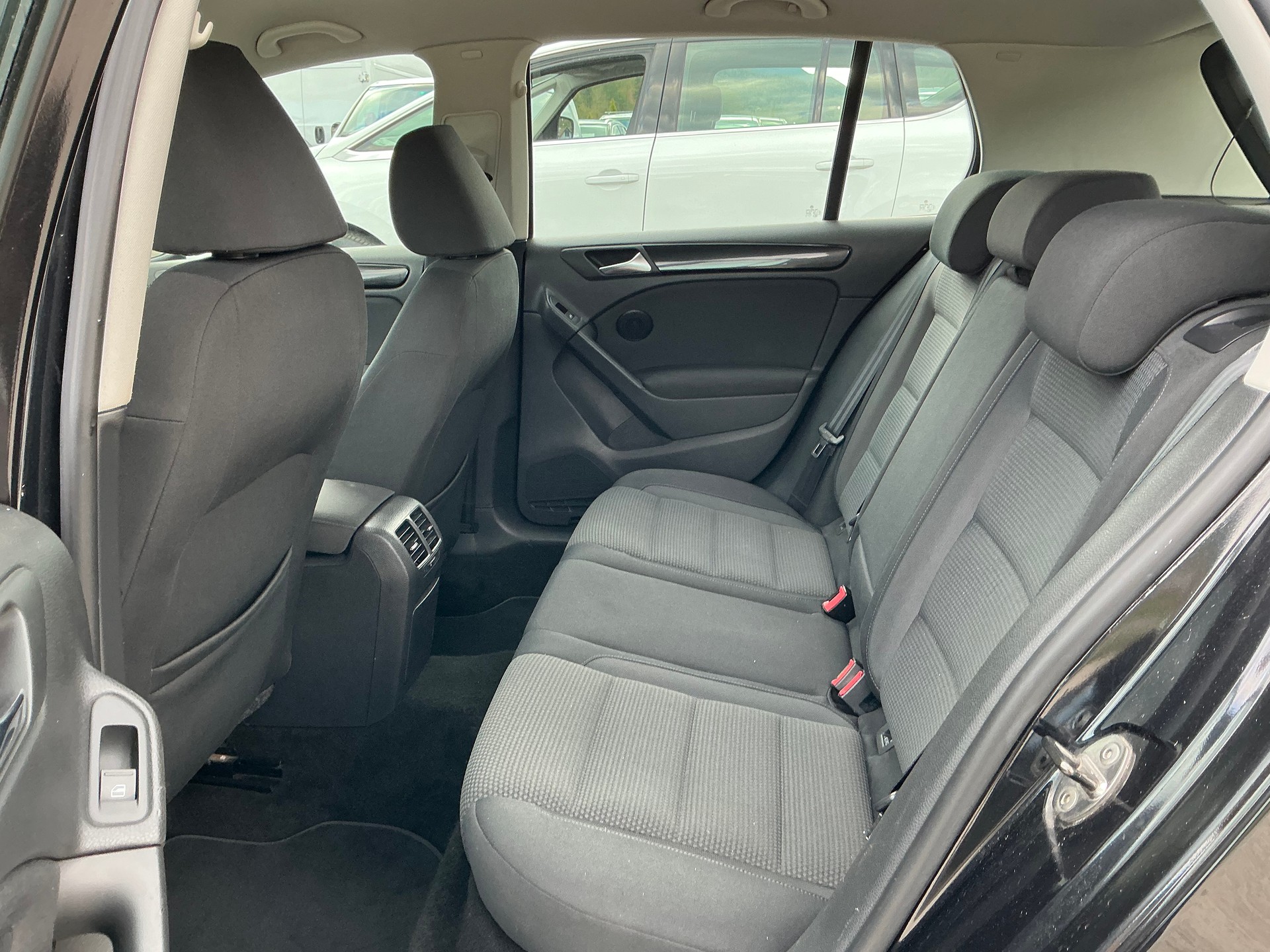 VW Golf 1.4 TSI Highline DSG-image-7